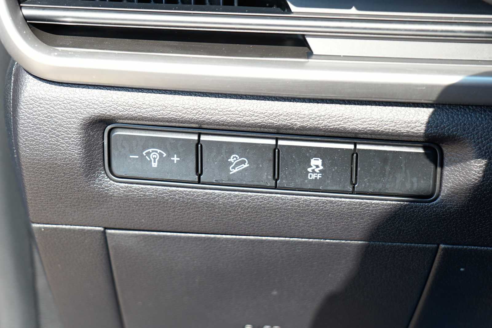 Thumbnail: 2023 Kia Telluride - 19