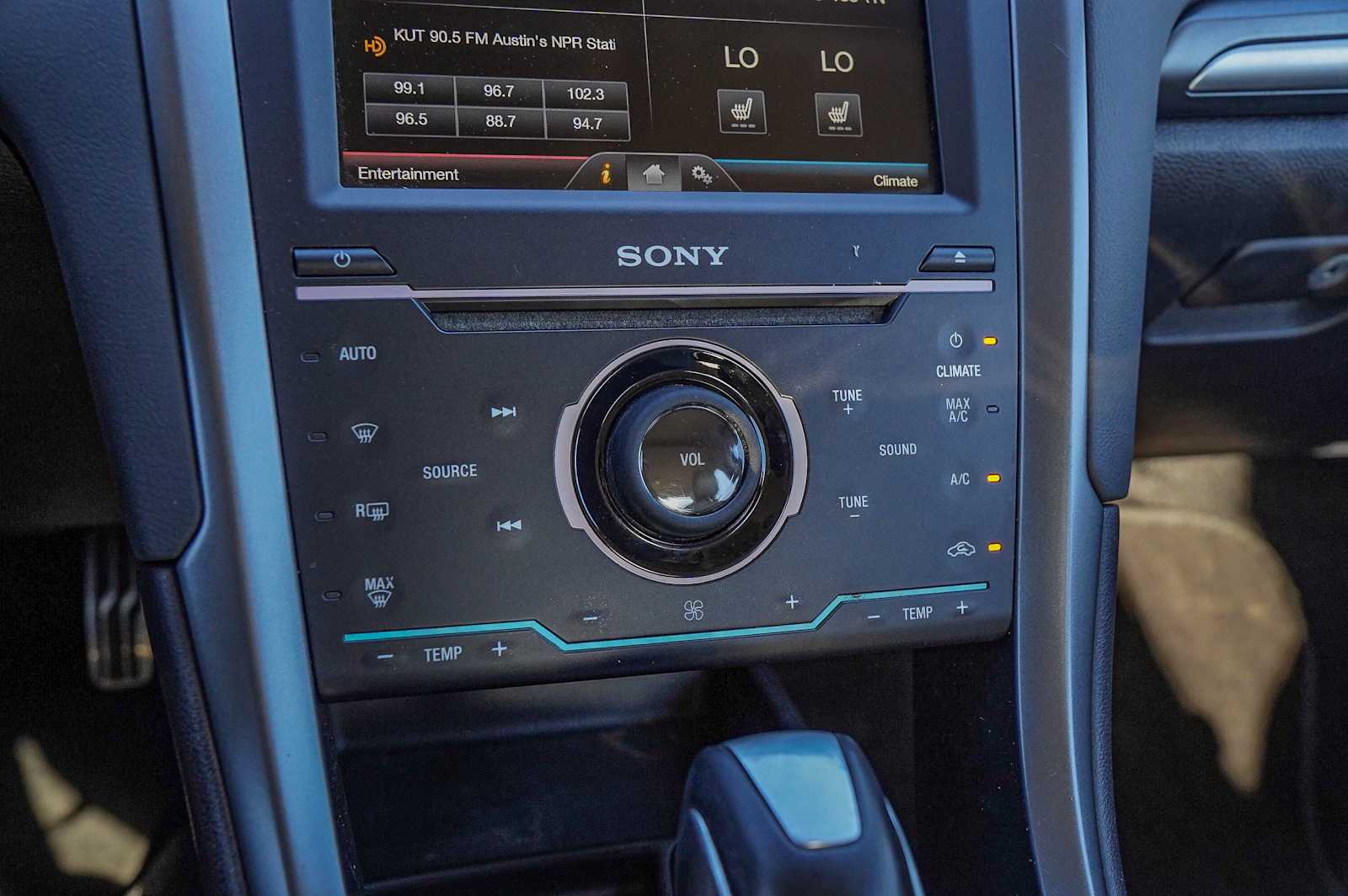 Thumbnail: 2014 Ford Fusion - 19