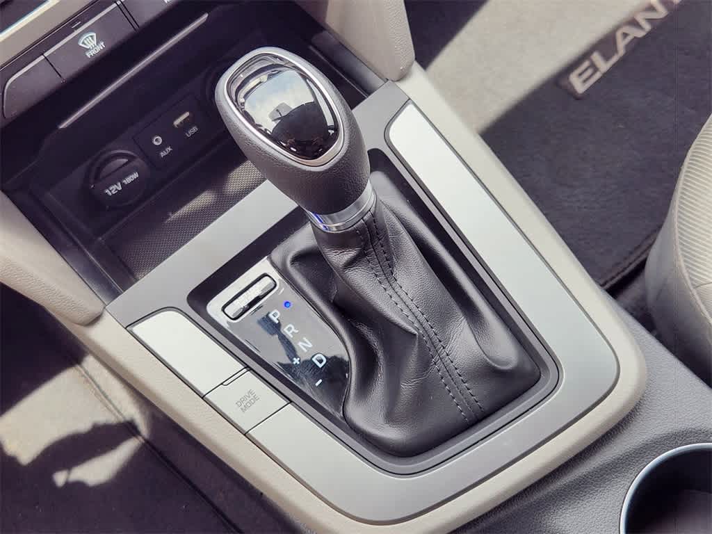 Thumbnail: 2017 Hyundai Elantra - 20