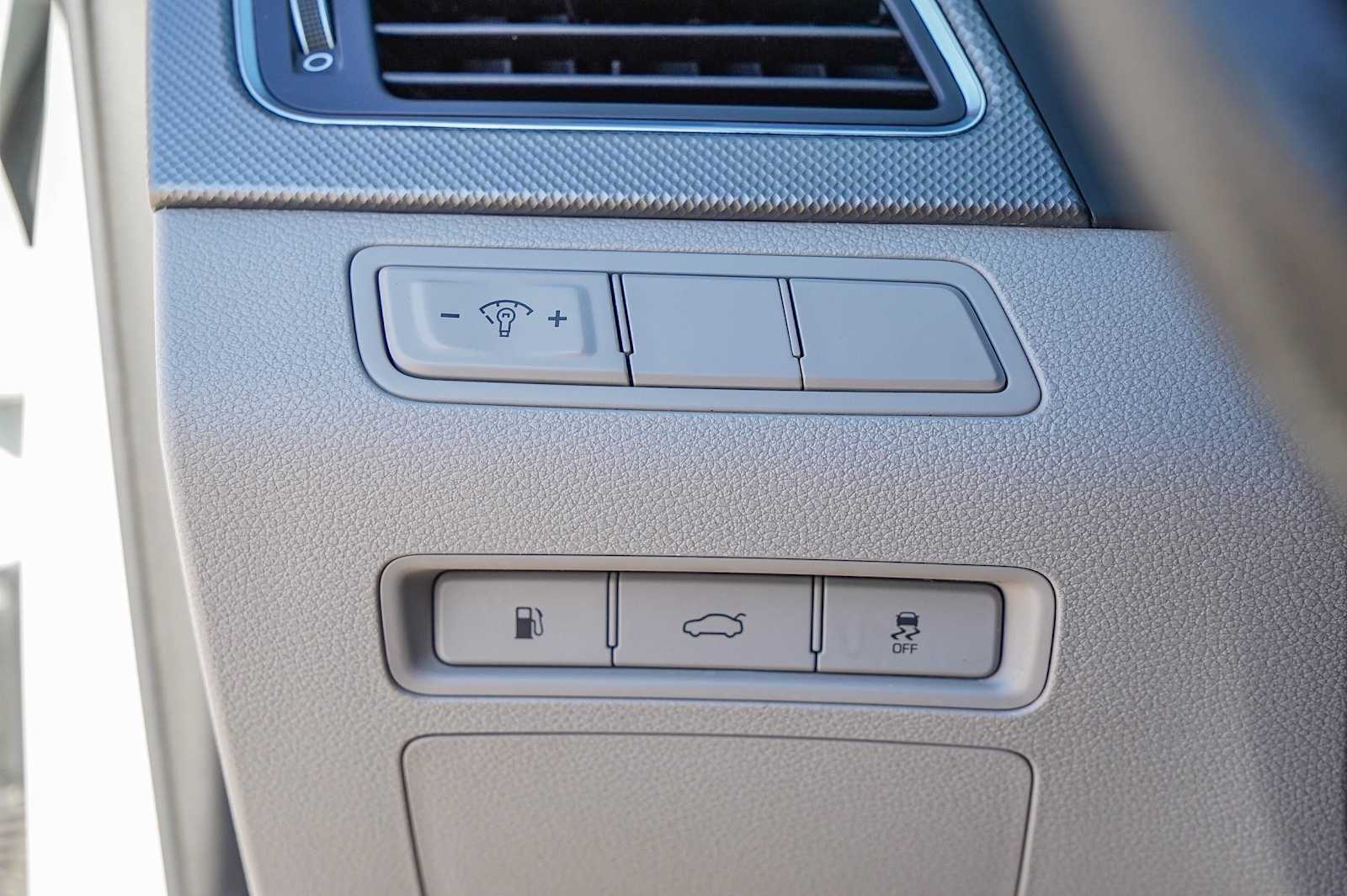 Thumbnail: 2017 Hyundai Sonata - 27