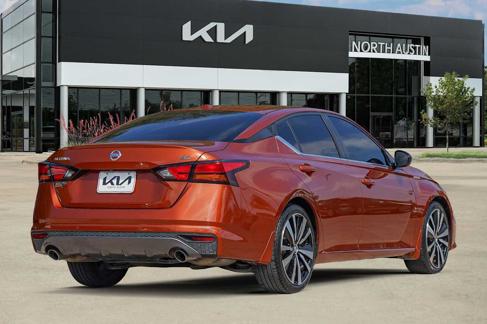 Thumbnail: 2020 Nissan Altima - 6