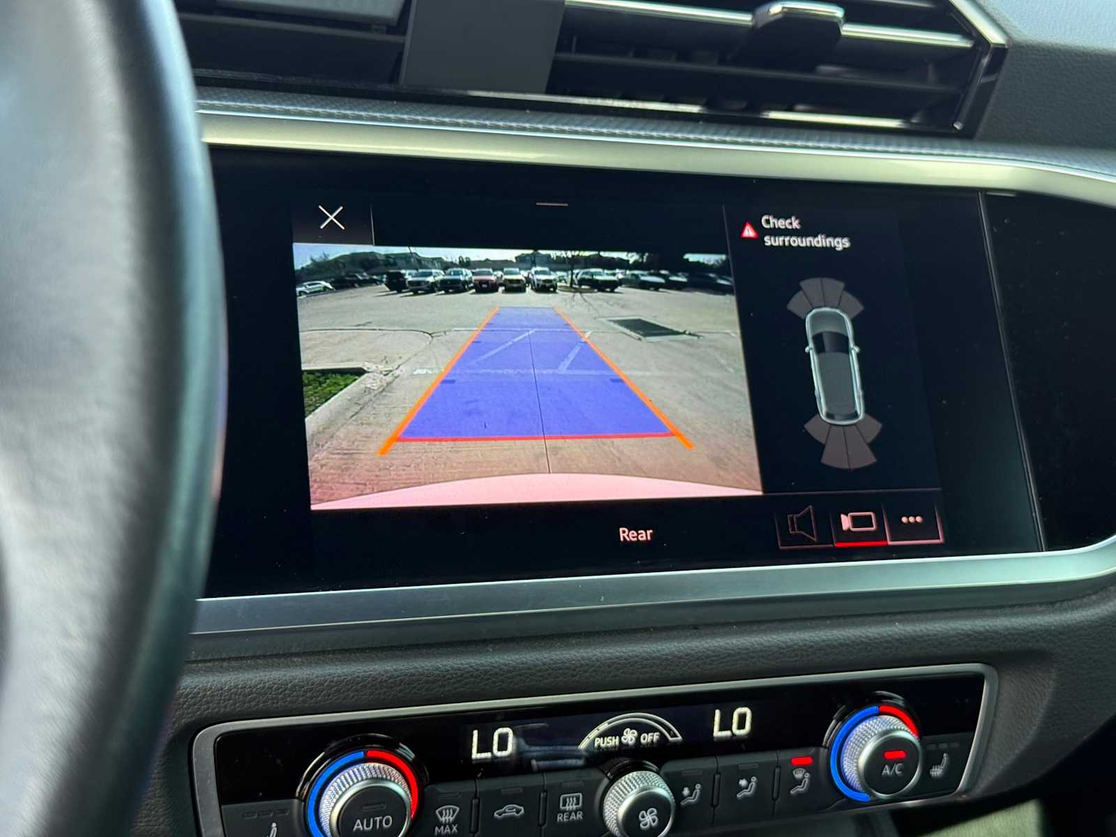 Thumbnail: 2022 Audi Q3 - 25