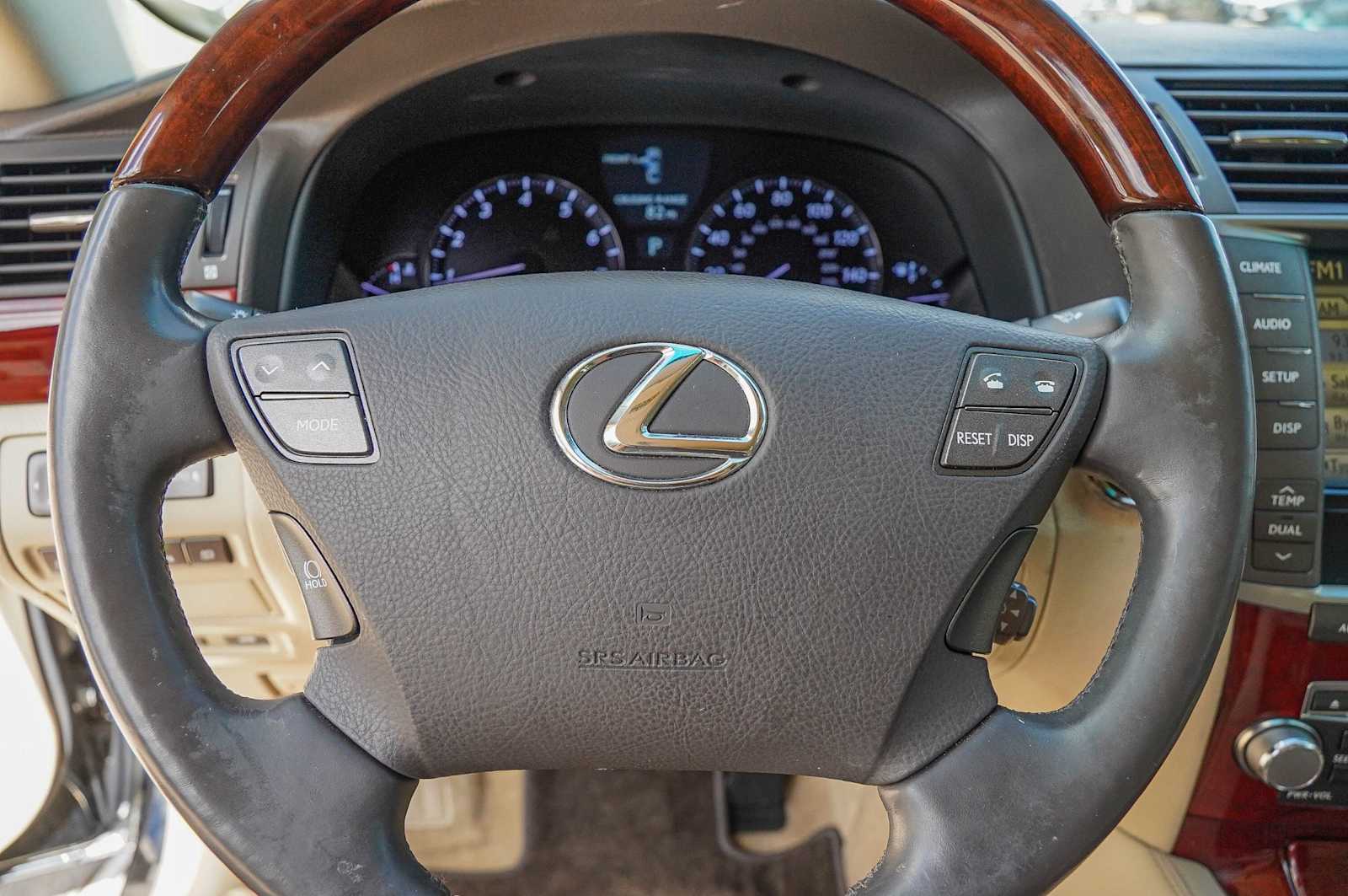 Thumbnail: 2012 Lexus LS - 12