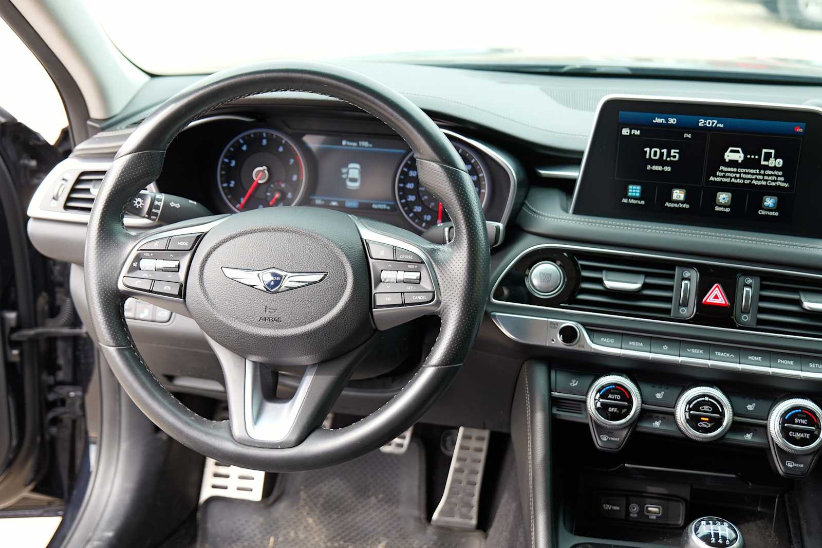 Thumbnail: 2021 Genesis G70 - 26