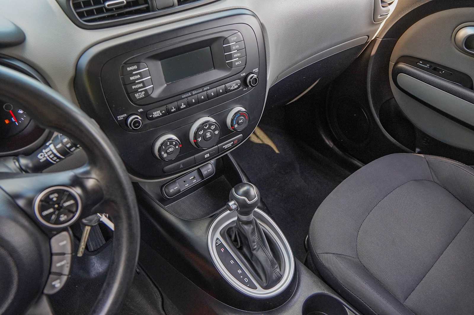 Thumbnail: 2015 Kia Soul - 16