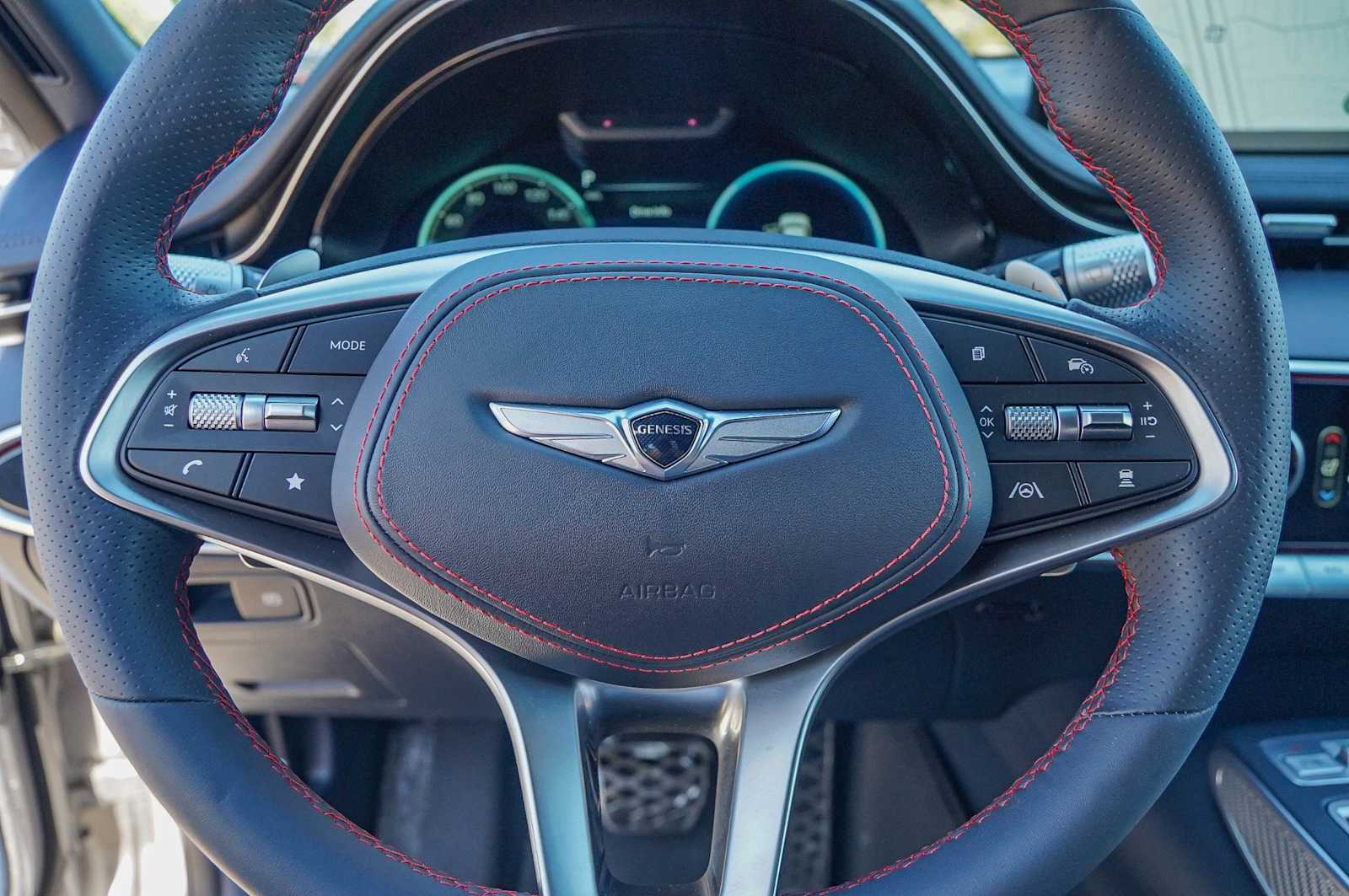 Thumbnail: 2023 Genesis GV70 - 13