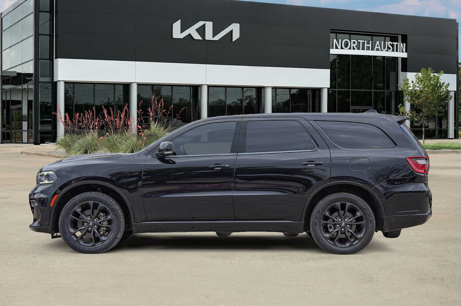Thumbnail: 2022 Dodge Durango - 4