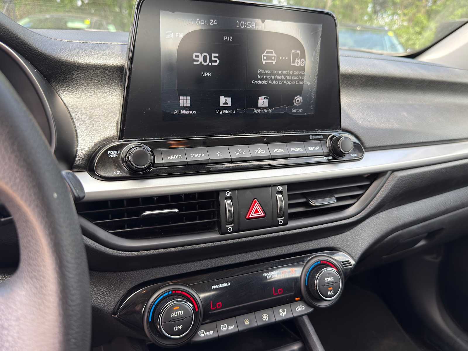 Thumbnail: 2019 Kia Forte - 10