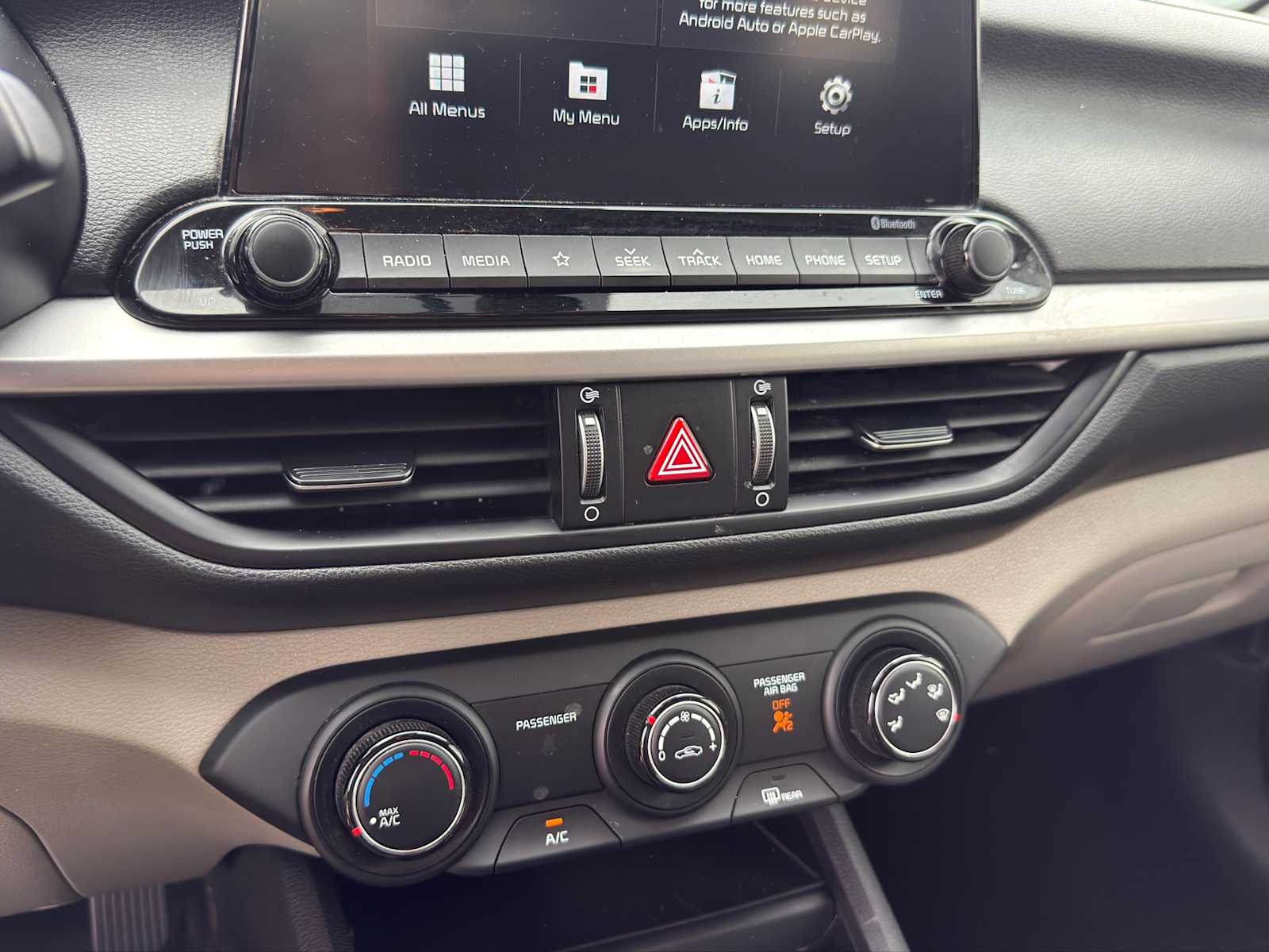 Thumbnail: 2021 Kia Forte - 13