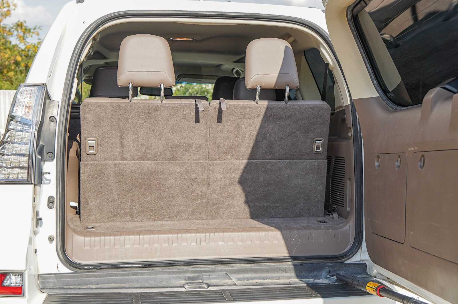 Thumbnail: 2015 Lexus GX - 33