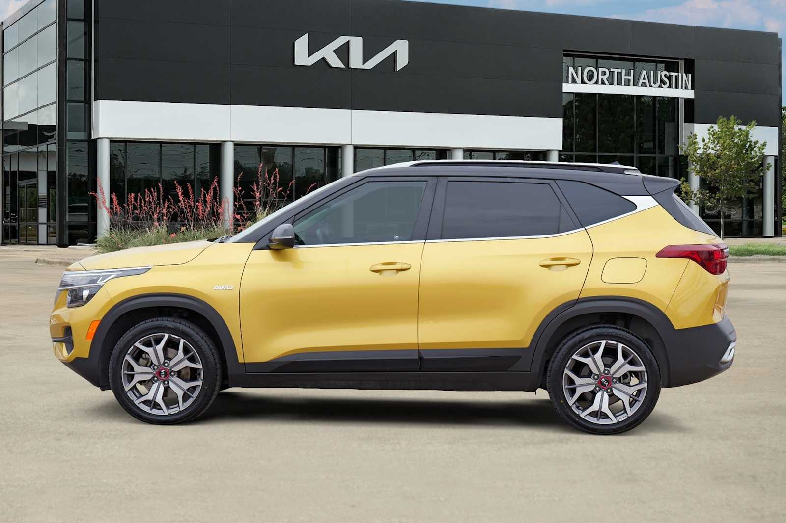 Thumbnail: 2021 Kia Seltos - 4