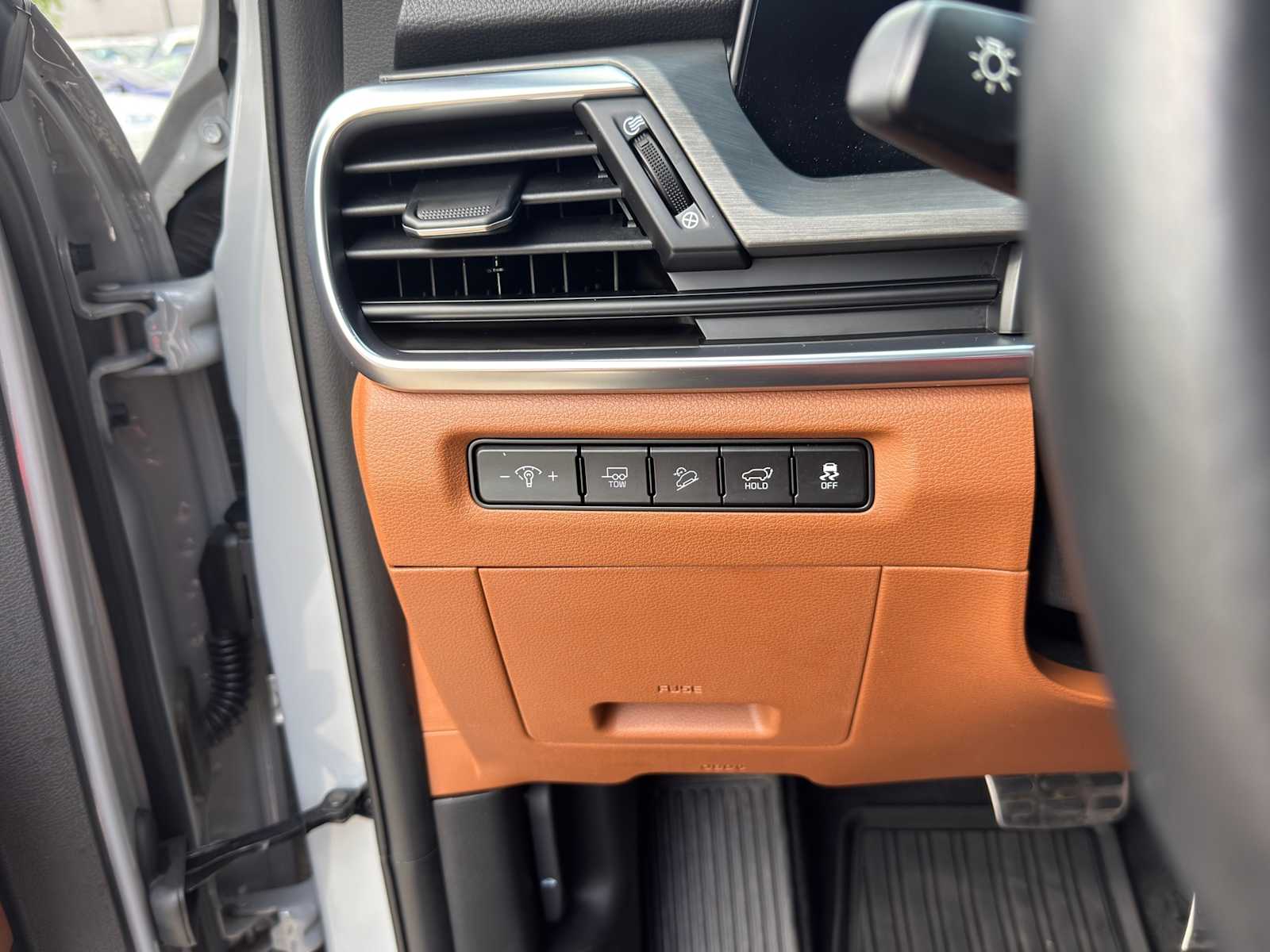 Thumbnail: 2024 Kia Telluride - 23