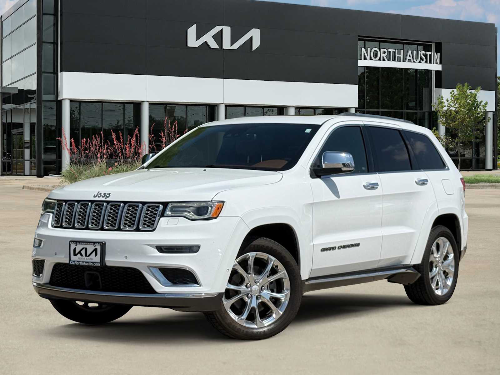 Thumbnail: 2020 Jeep Grand Cherokee - 1