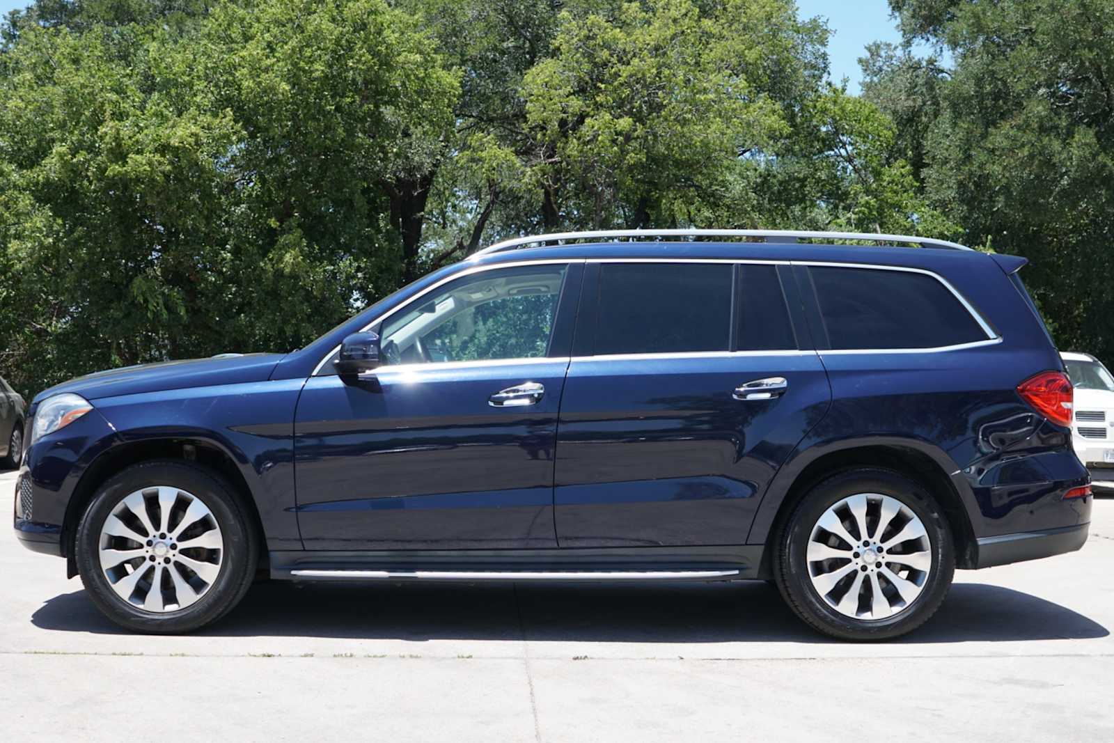 Thumbnail: 2017 Mercedes-Benz GLS - 3