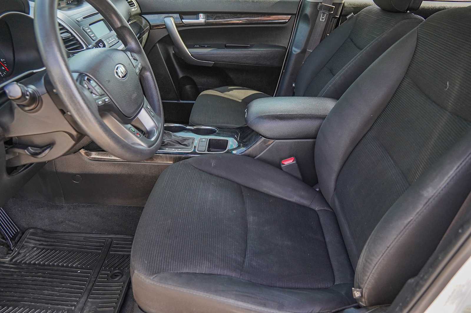 Thumbnail: 2014 Kia Sorento - 10