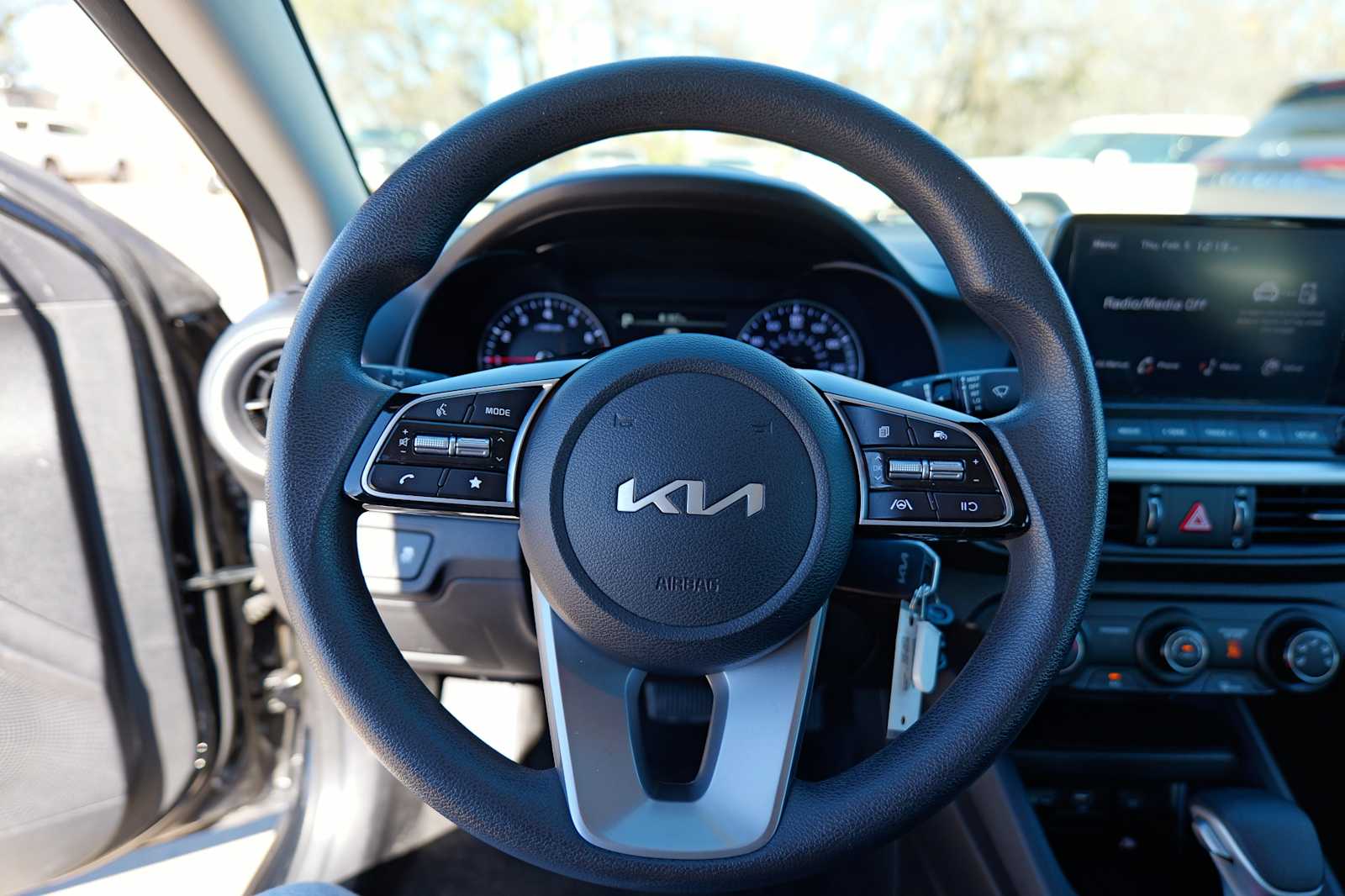 Thumbnail: 2024 Kia Forte - 12