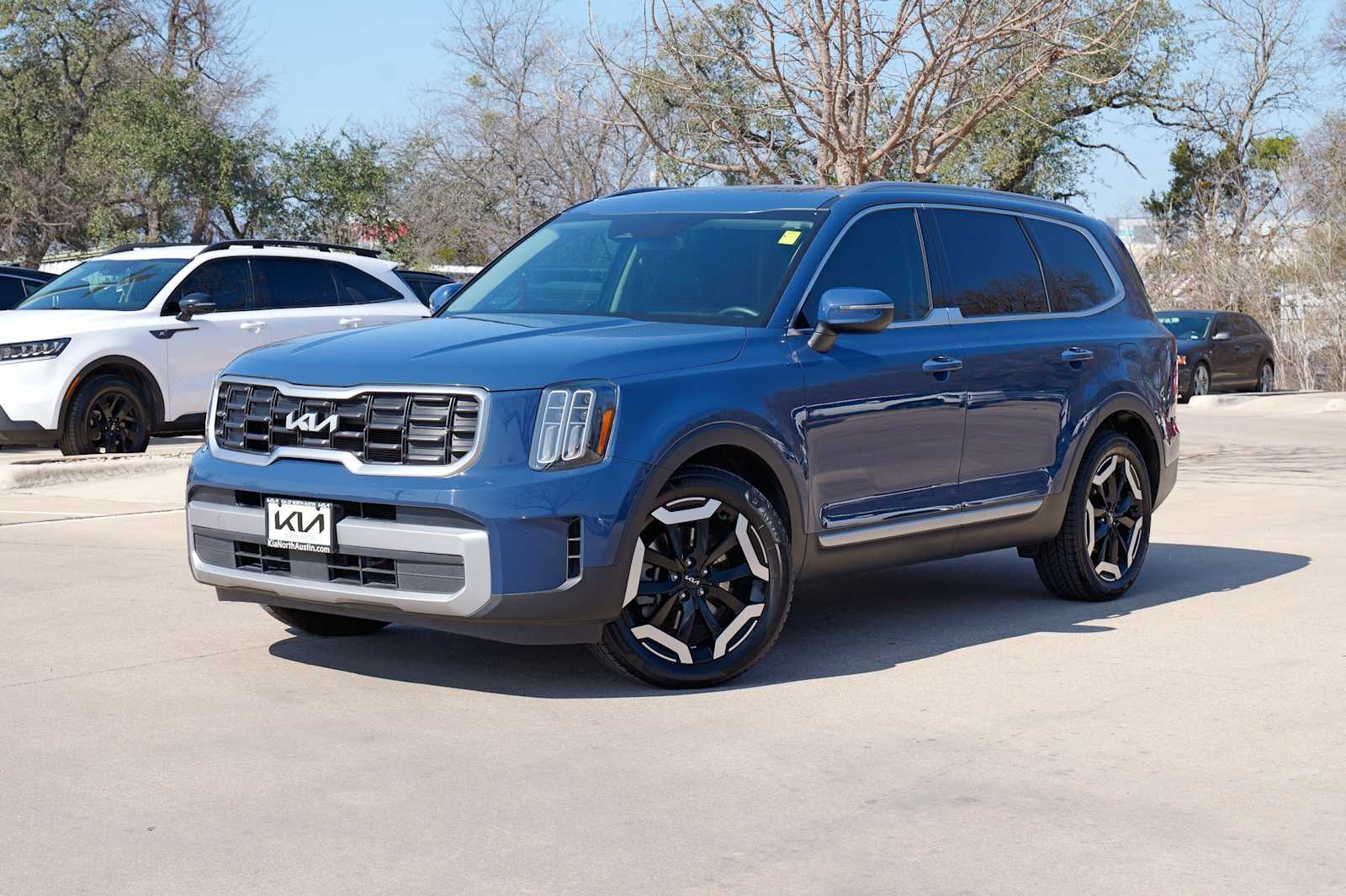 Thumbnail: 2023 Kia Telluride - 1