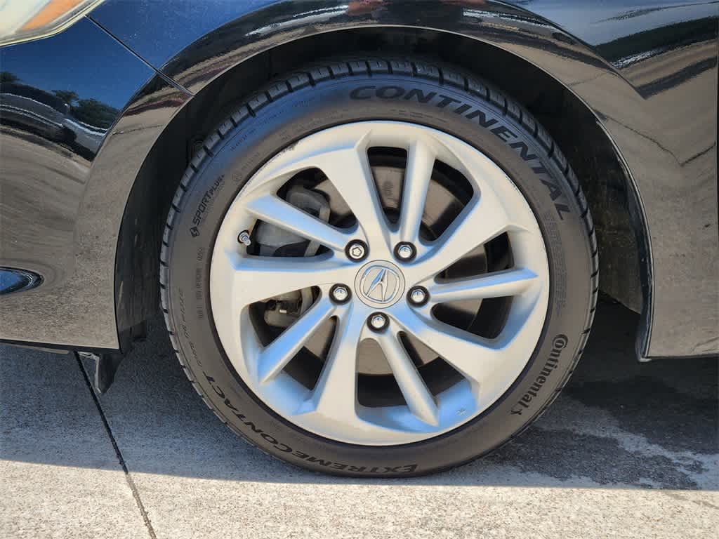 2017 Acura ILX Premium 9