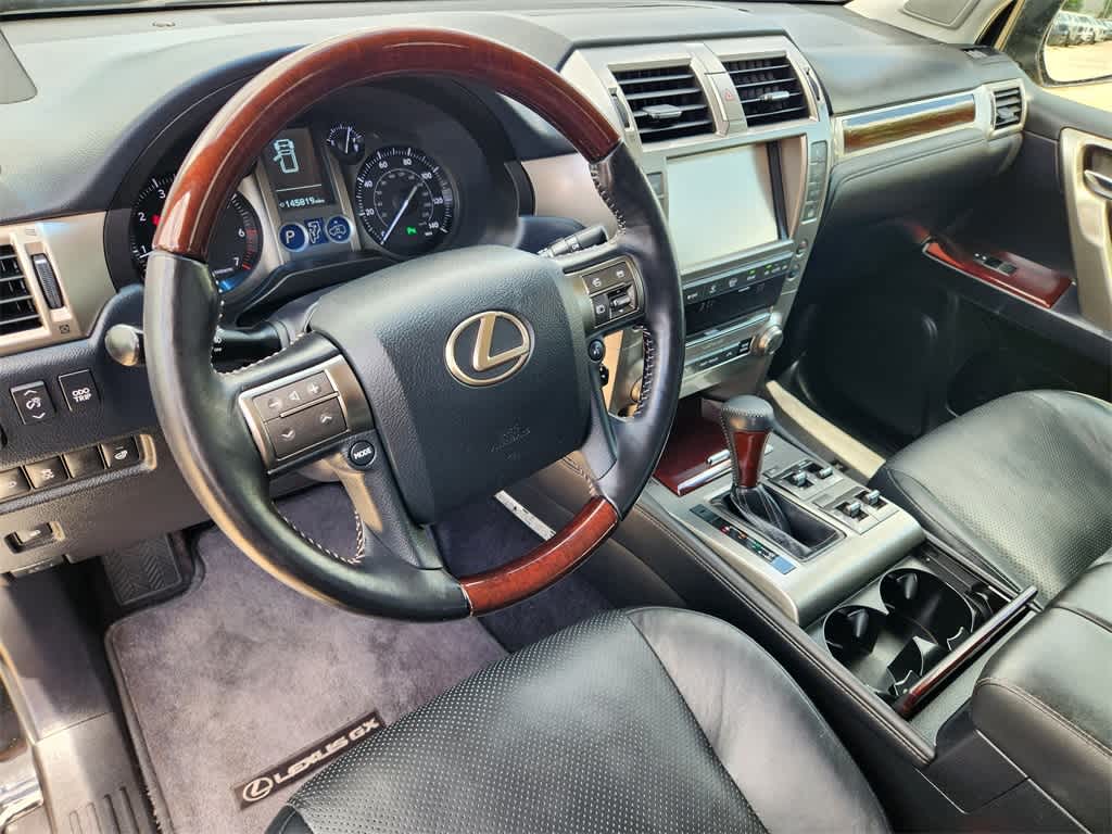 Thumbnail: 2017 Lexus GX - 2