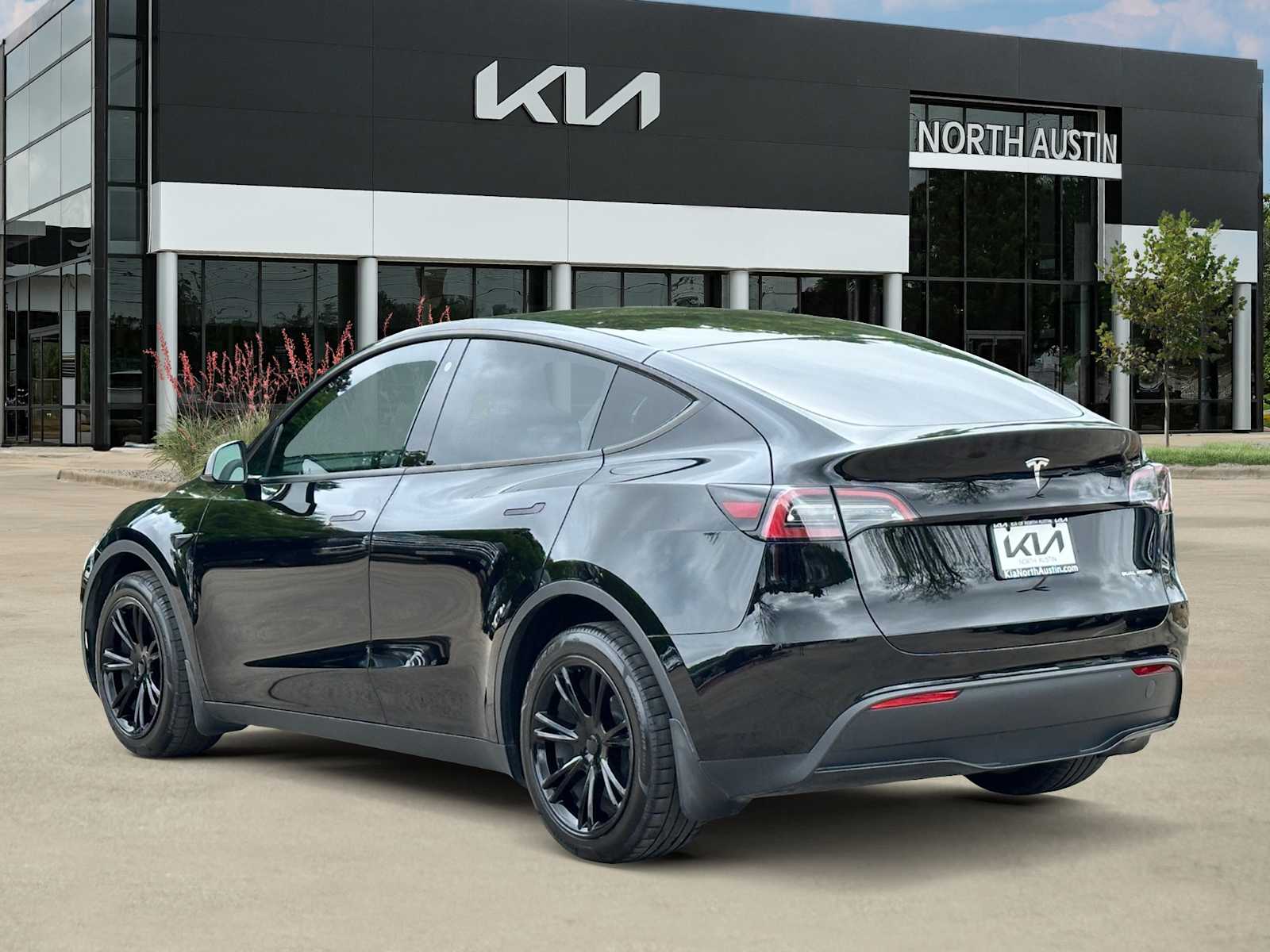 Thumbnail: 2023 Tesla Model Y - 4