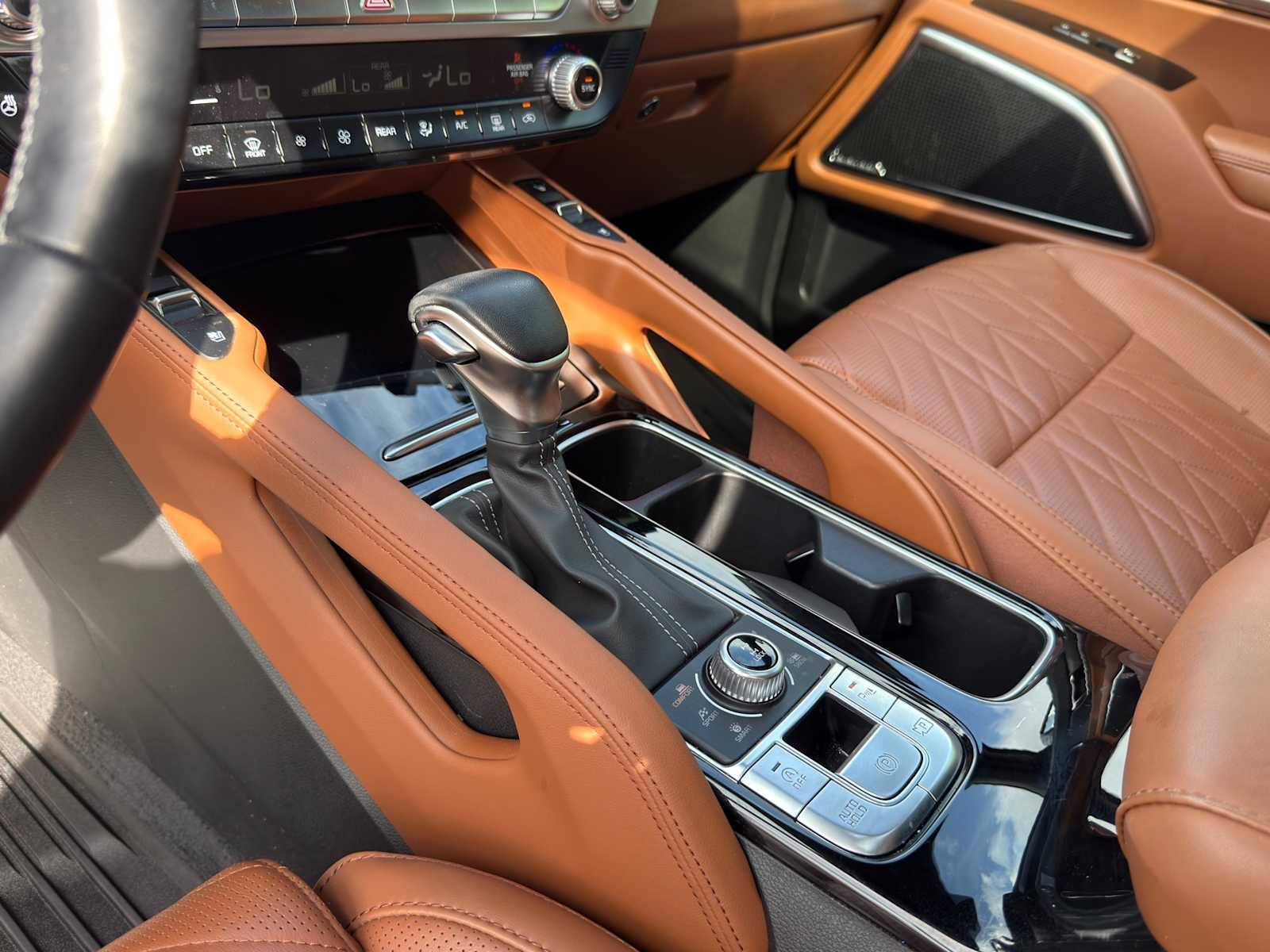 Thumbnail: 2024 Kia Telluride - 14