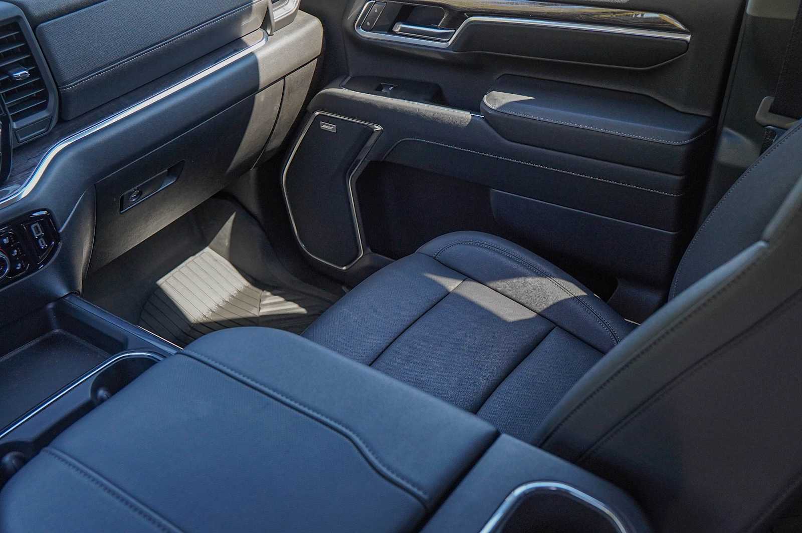 Thumbnail: 2024 Chevrolet Silverado 2500 - 27