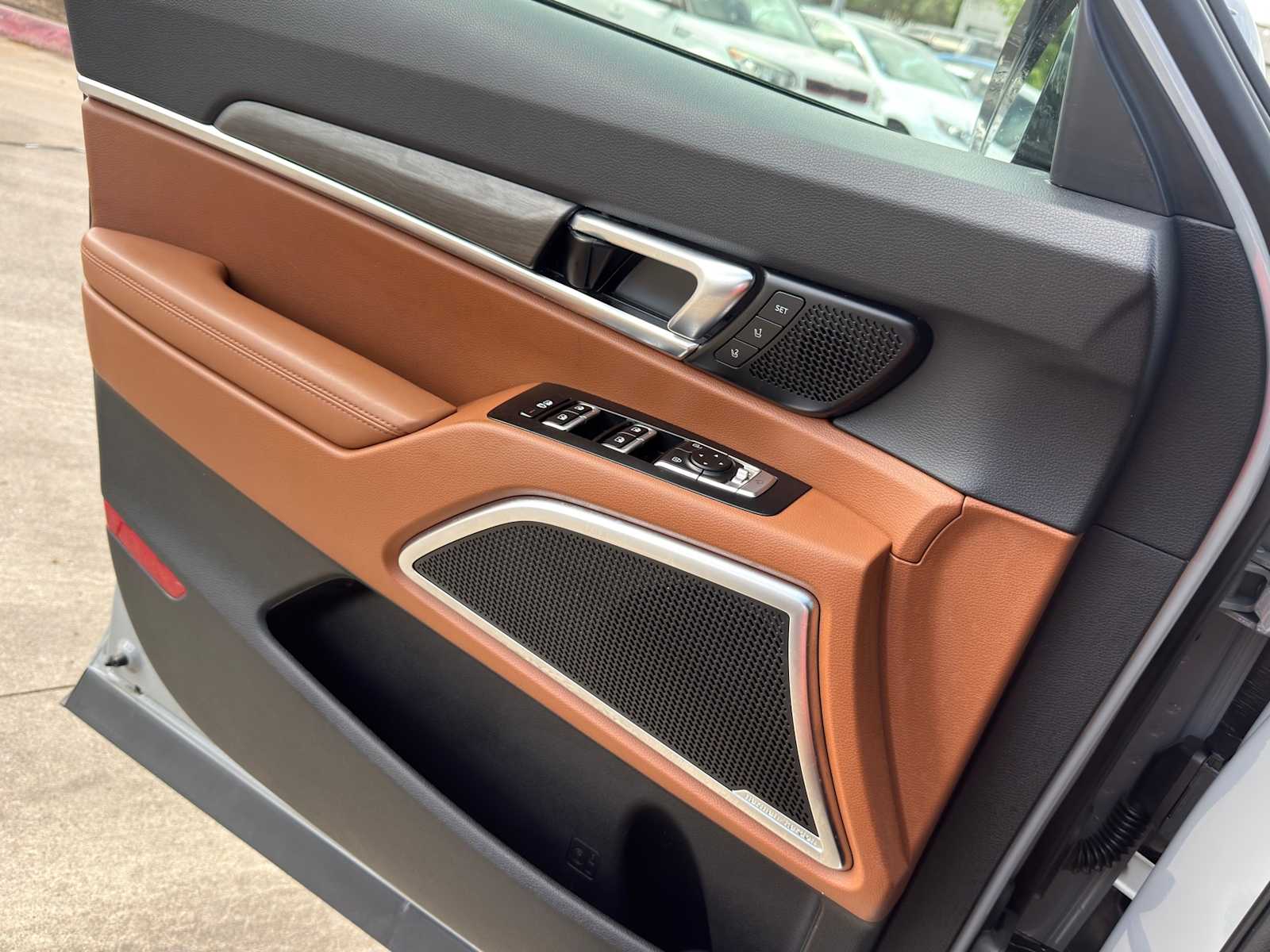 Thumbnail: 2024 Kia Telluride - 22