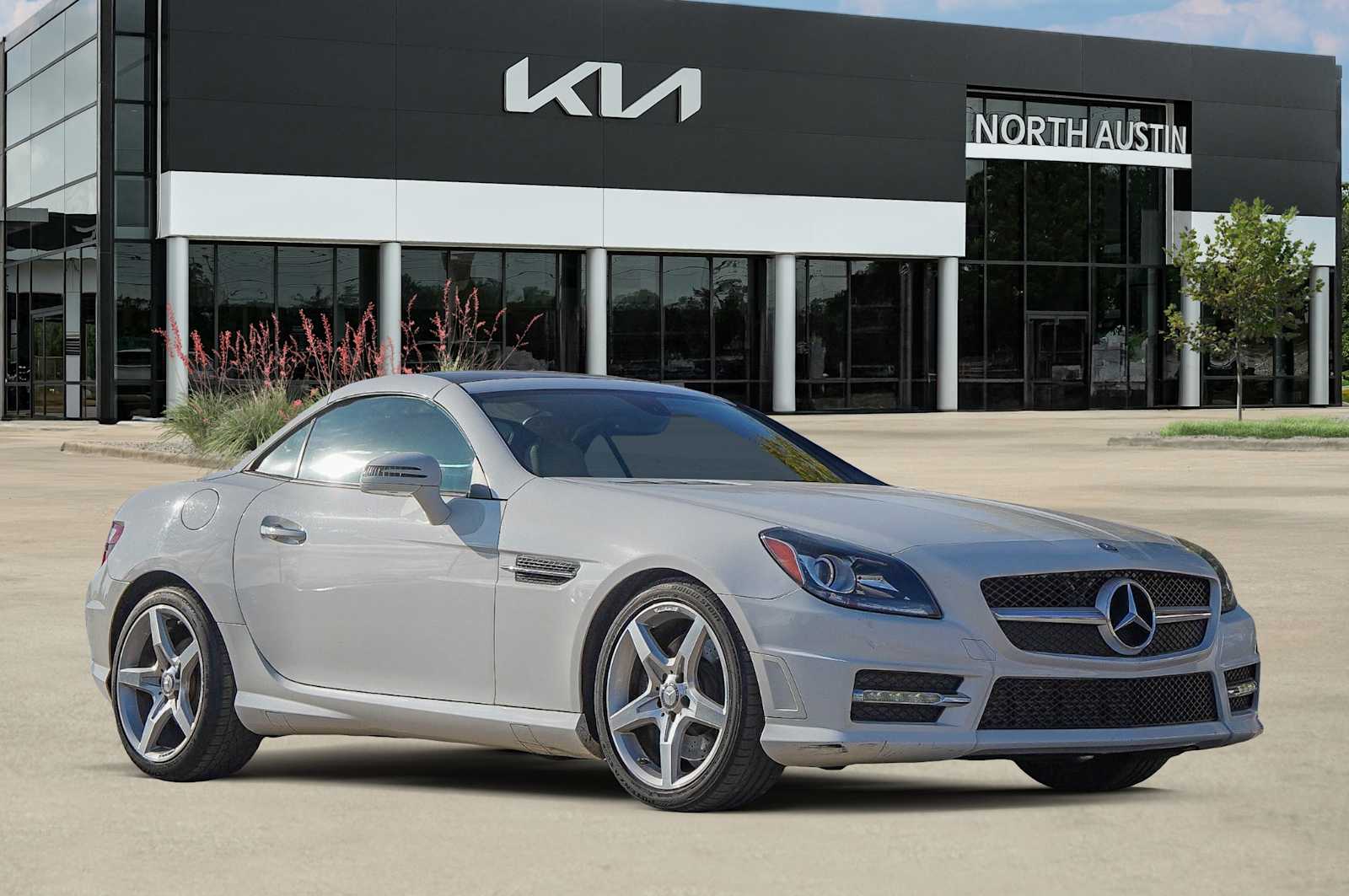 Thumbnail: 2015 Mercedes-Benz SLK - 8