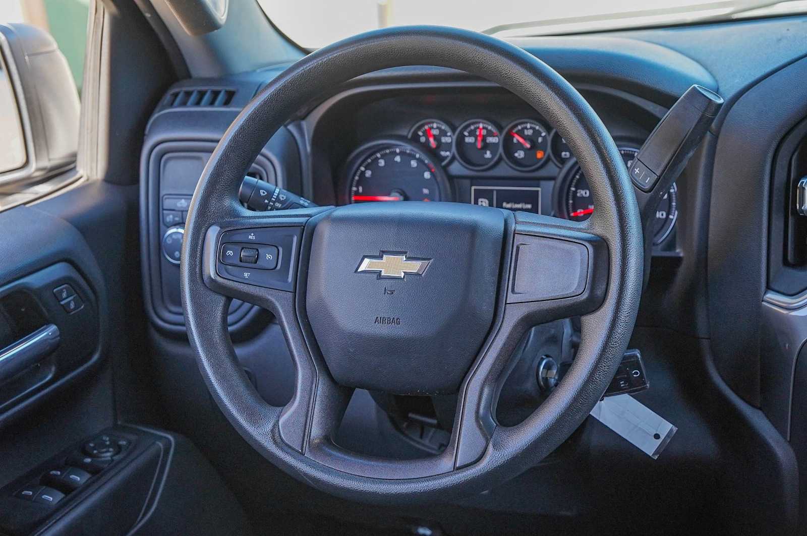 Thumbnail: 2019 Chevrolet Silverado 1500 - 24