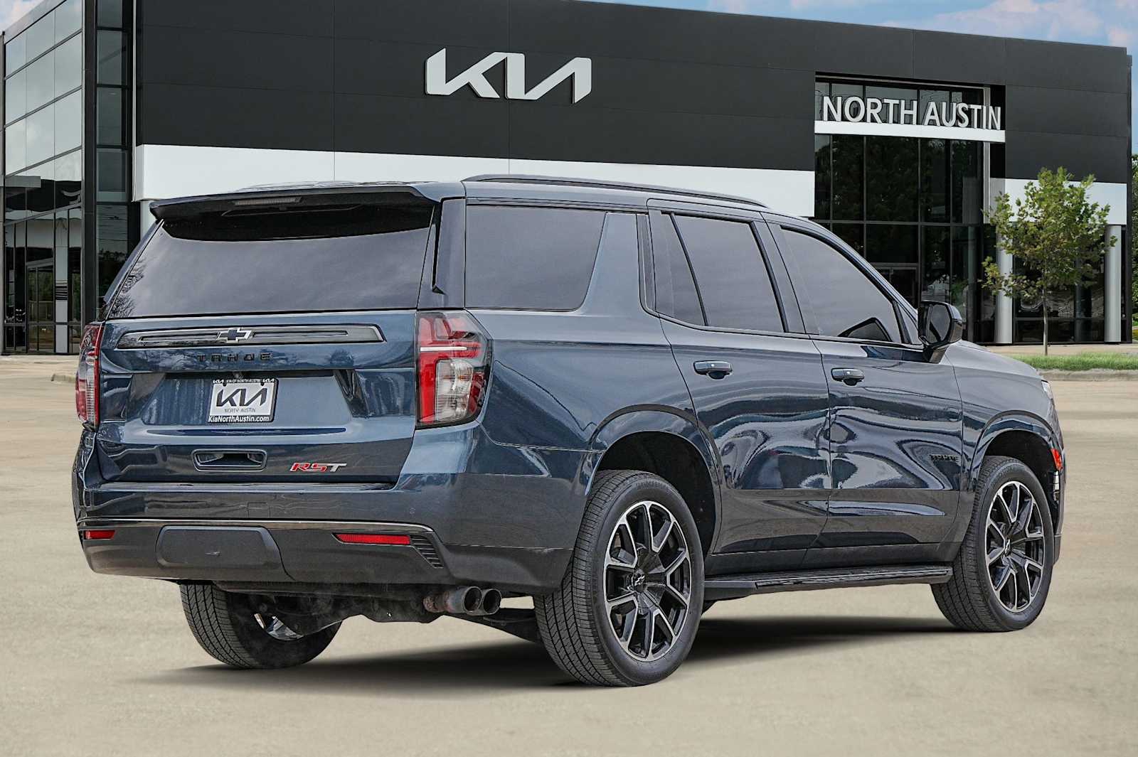 Thumbnail: 2021 Chevrolet Tahoe - 6