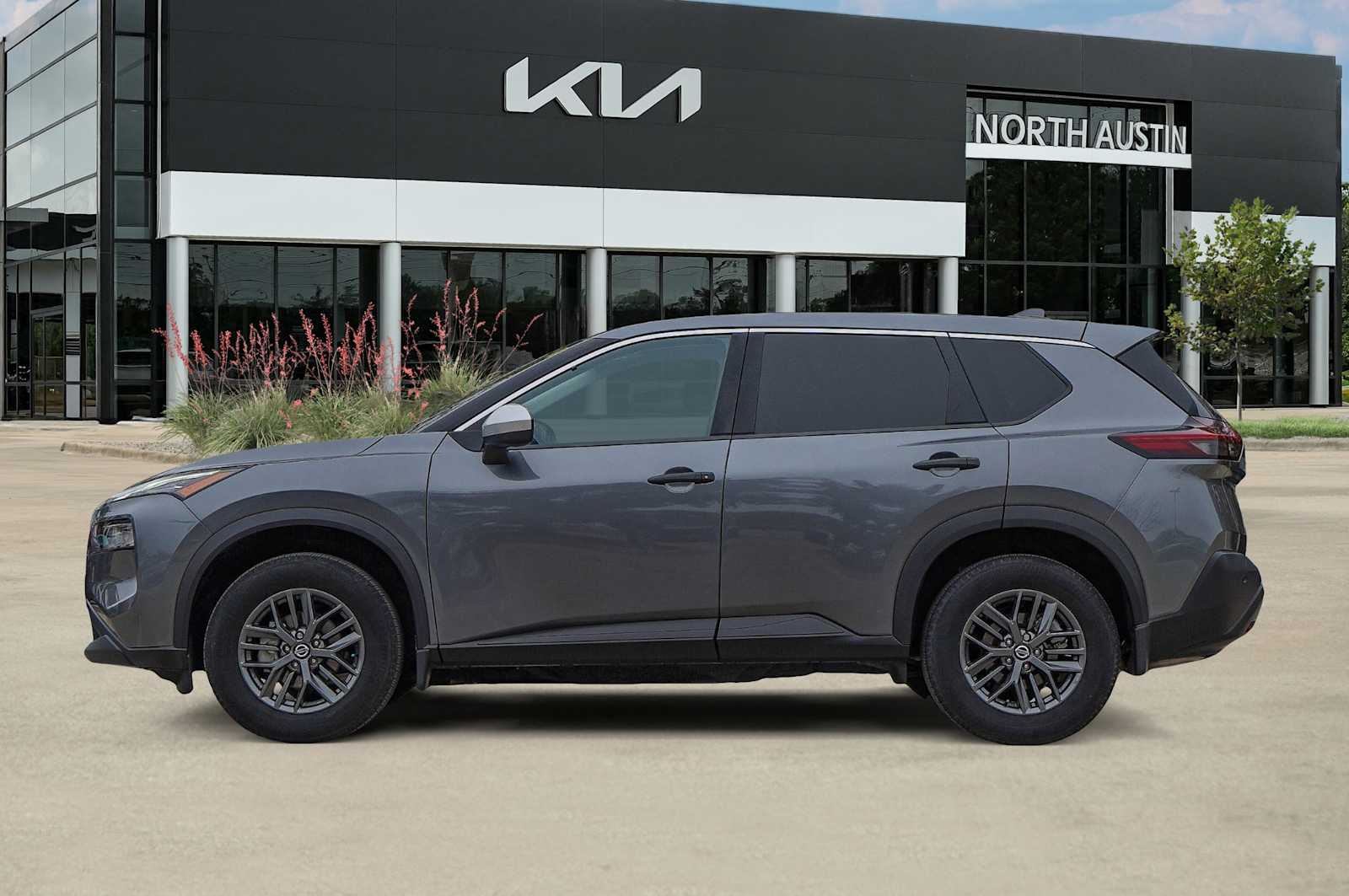Thumbnail: 2021 Nissan Rogue - 4