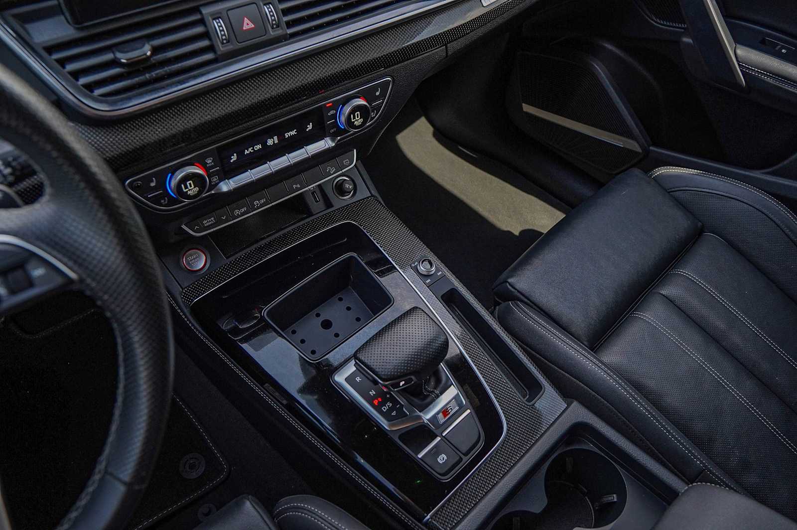 Thumbnail: 2023 Audi SQ5 - 18