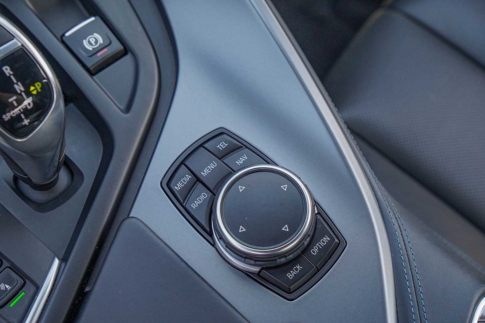 Thumbnail: 2016 BMW  - 31