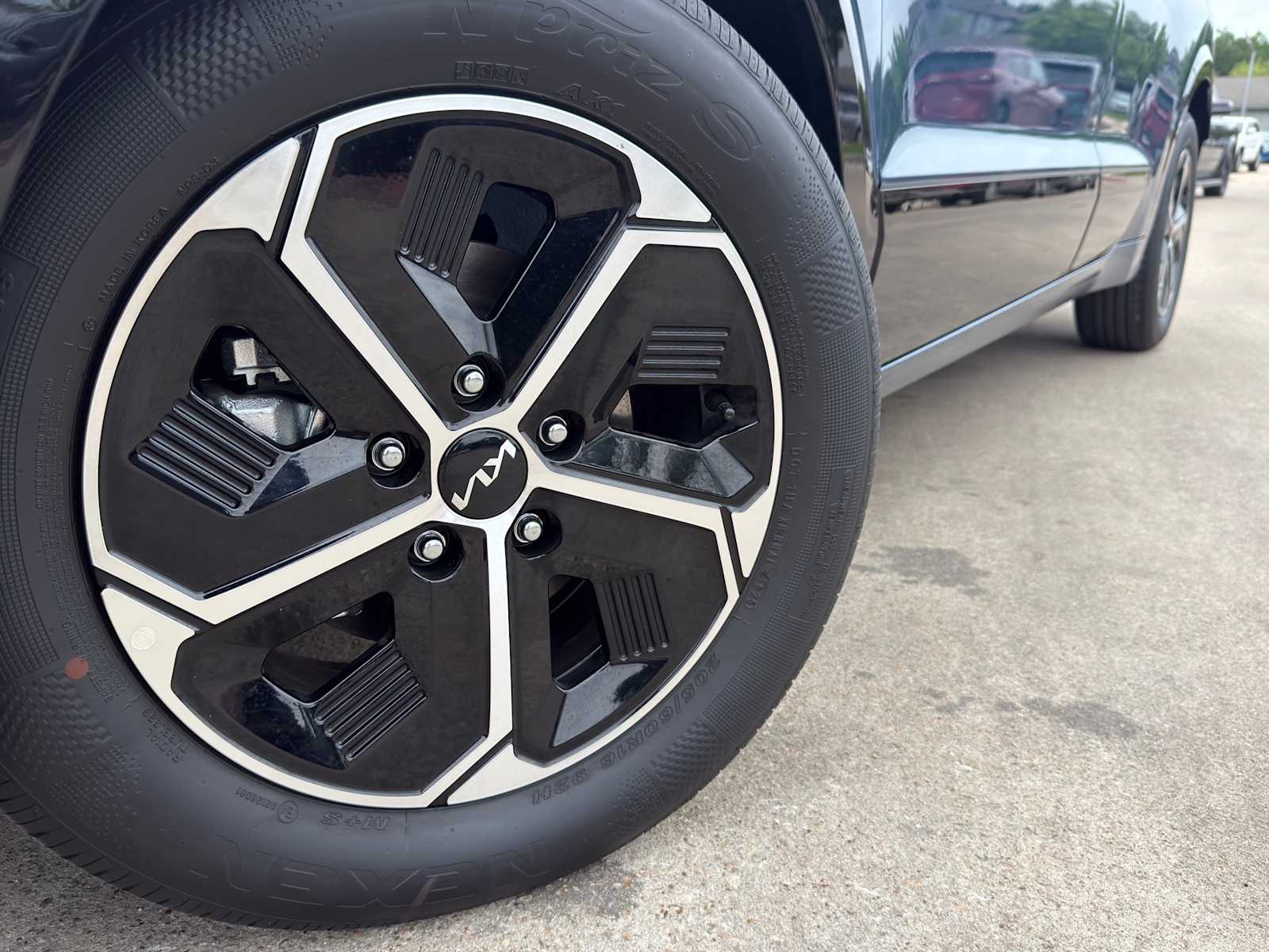 Thumbnail: 2026 Kia Niro - 6