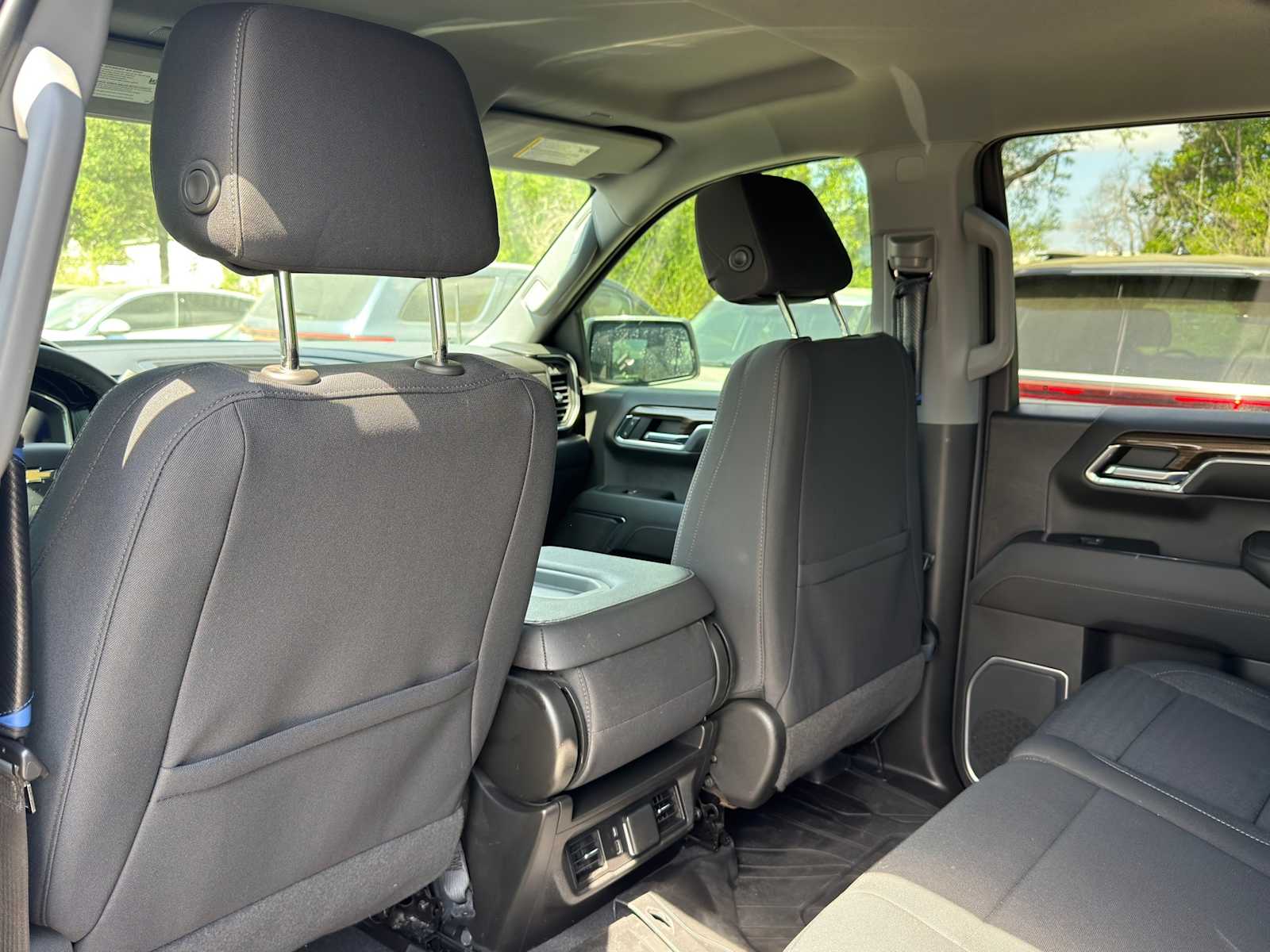 Thumbnail: 2022 Chevrolet Silverado 1500 - 23