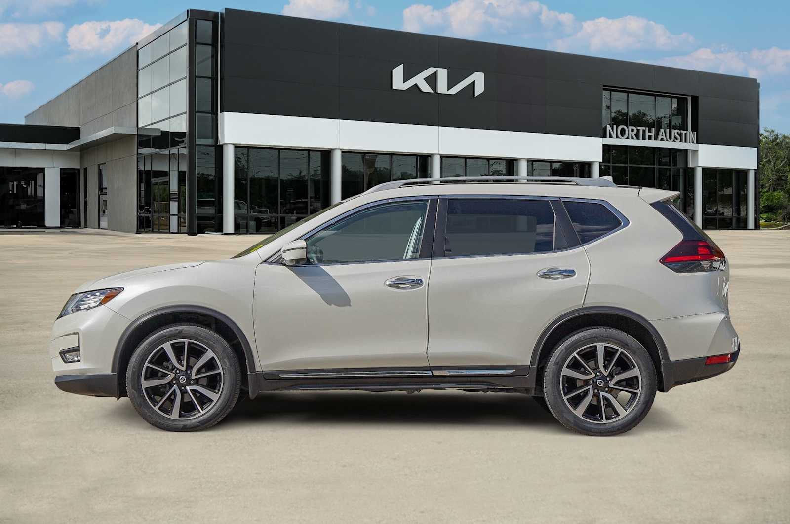 2019 Nissan Rogue SL photo 4