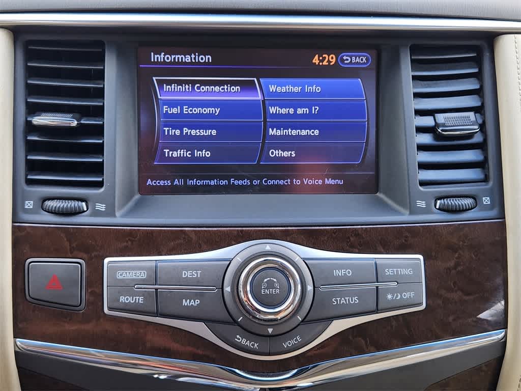 2015 INFINITI QX80  17