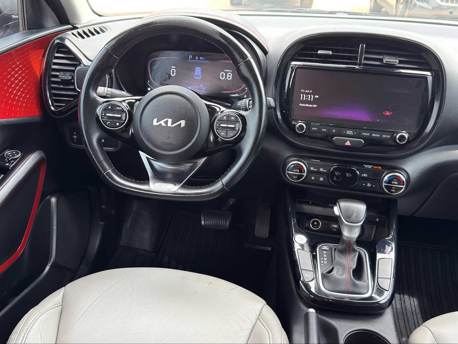 Thumbnail: 2023 Kia Soul - 25