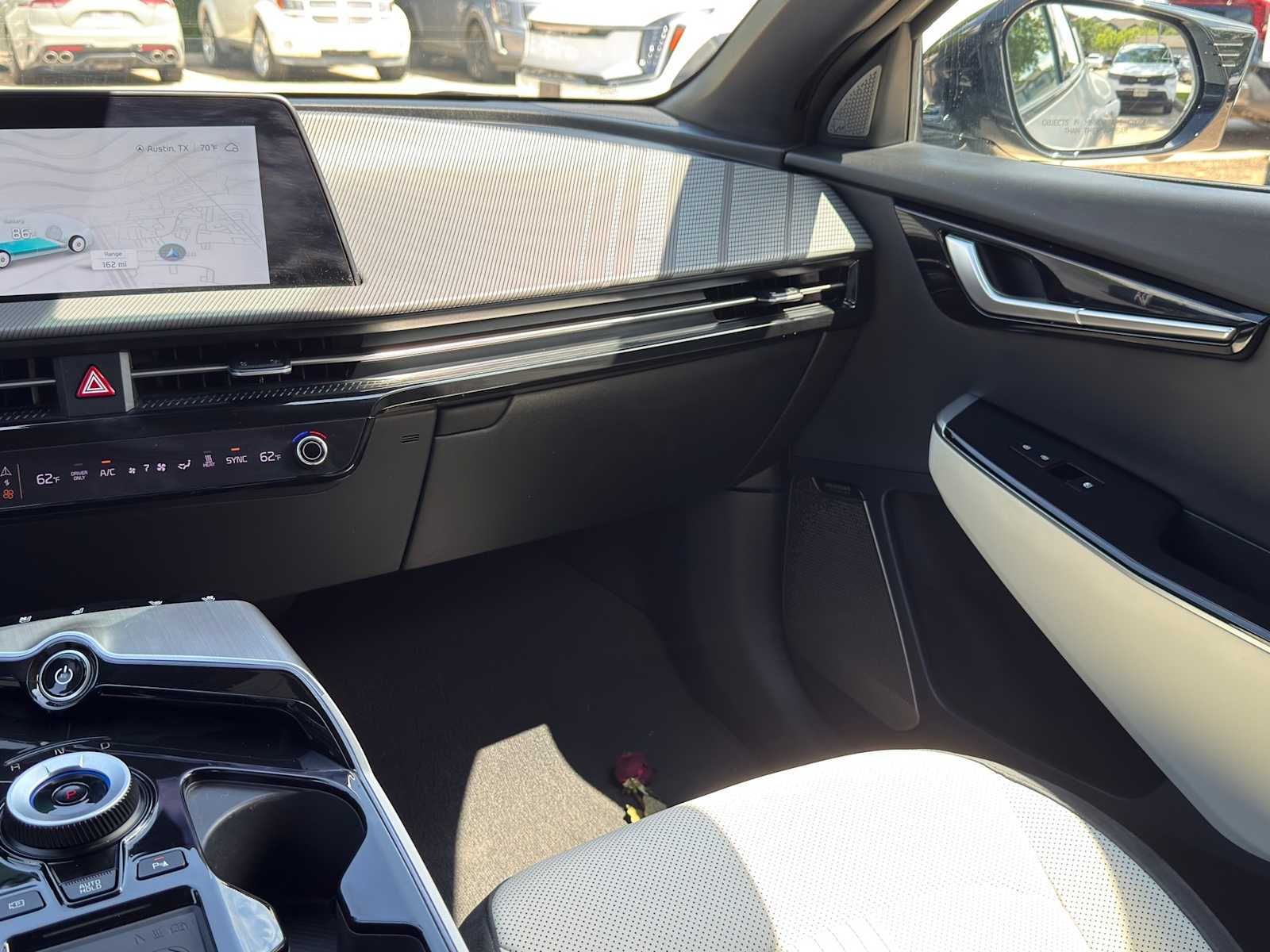 Thumbnail: 2024 Kia EV6 - 22