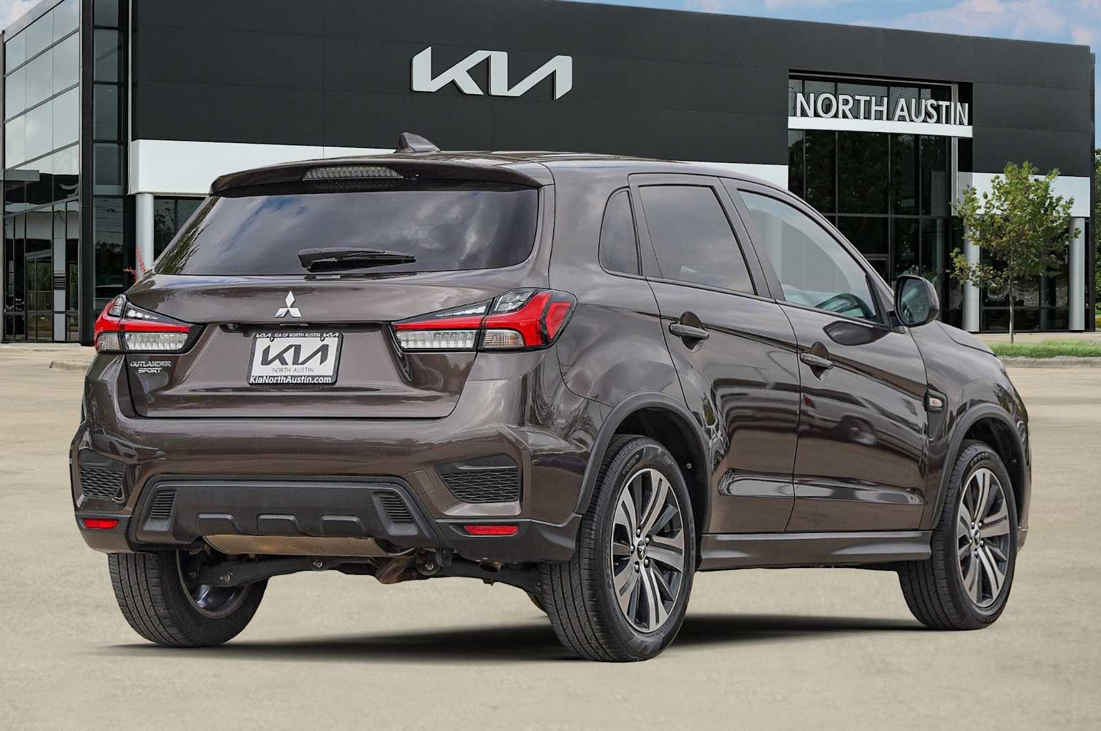 Thumbnail: 2021 Mitsubishi Outlander Sport - 6