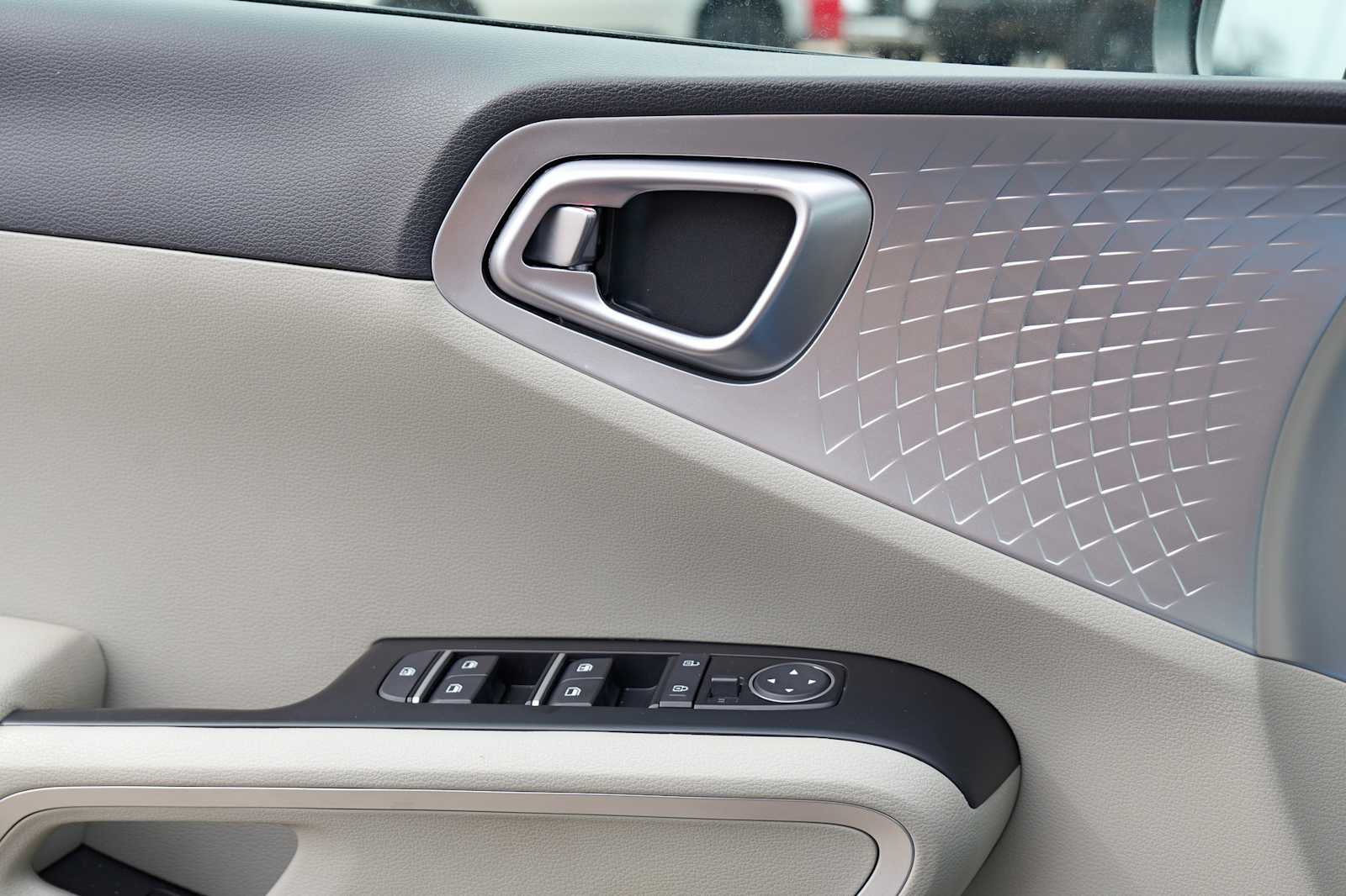 Thumbnail: 2025 Kia Soul - 21