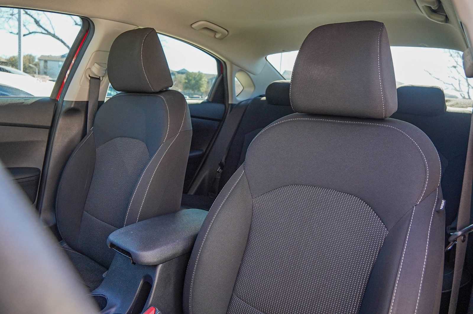 Thumbnail: 2019 Kia Forte - 11