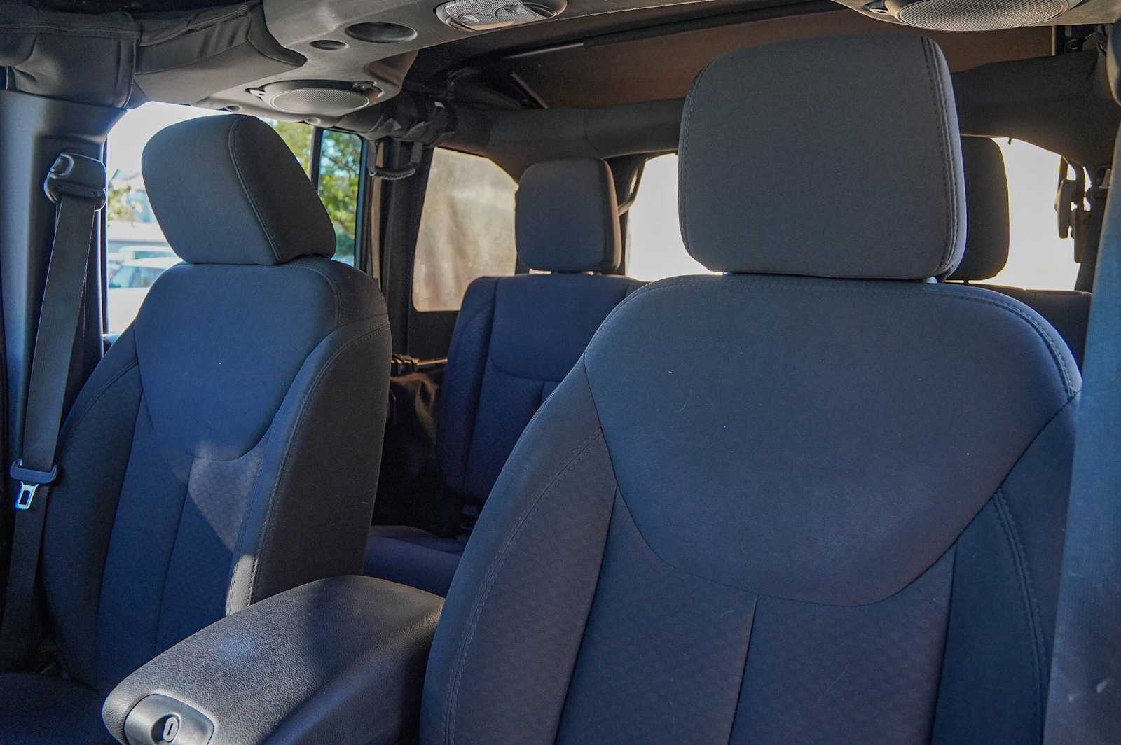 Thumbnail: 2014 Jeep Wrangler - 11