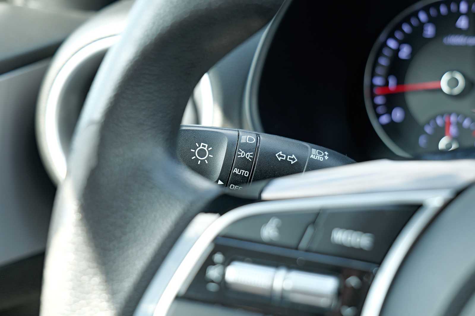 Thumbnail: 2024 Kia Forte - 18