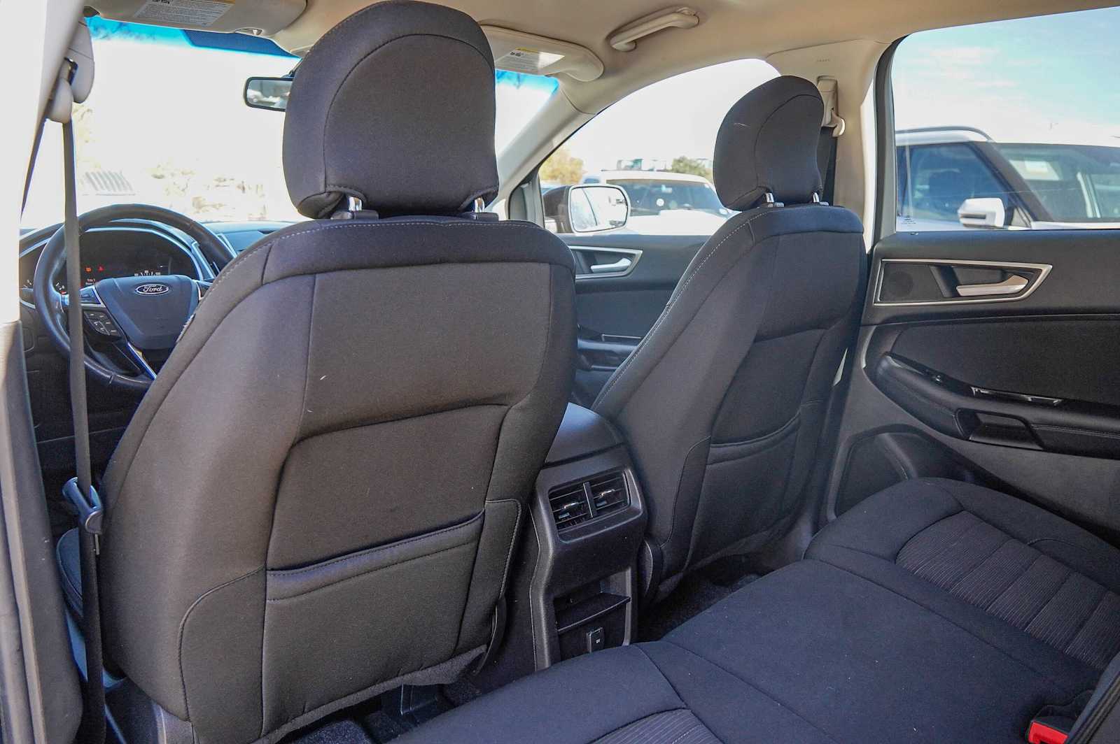 Thumbnail: 2017 Ford Edge - 28