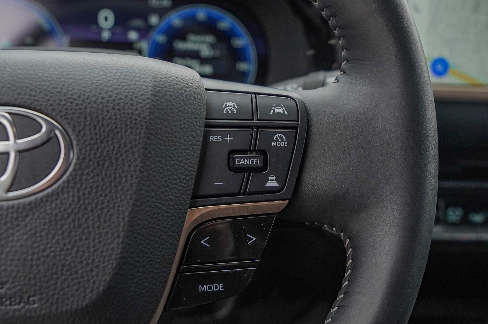 Thumbnail: 2025 Toyota Crown Signia - 14