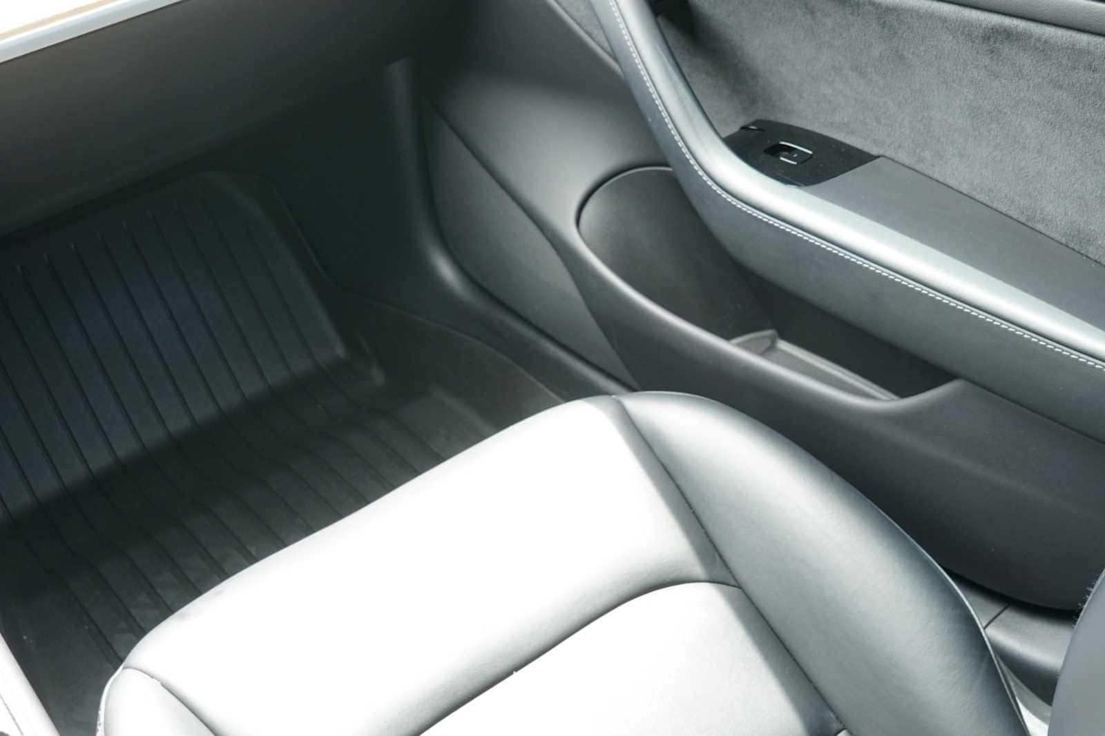 Thumbnail: 2019 Tesla Model 3 - 25
