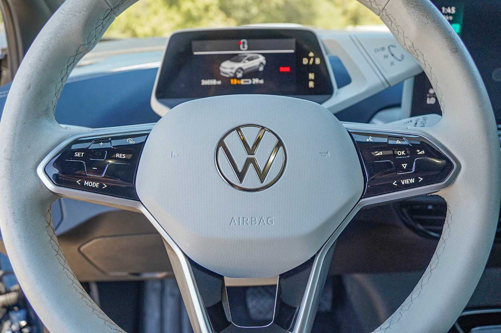 Thumbnail: 2023 Volkswagen ID.4 - 13
