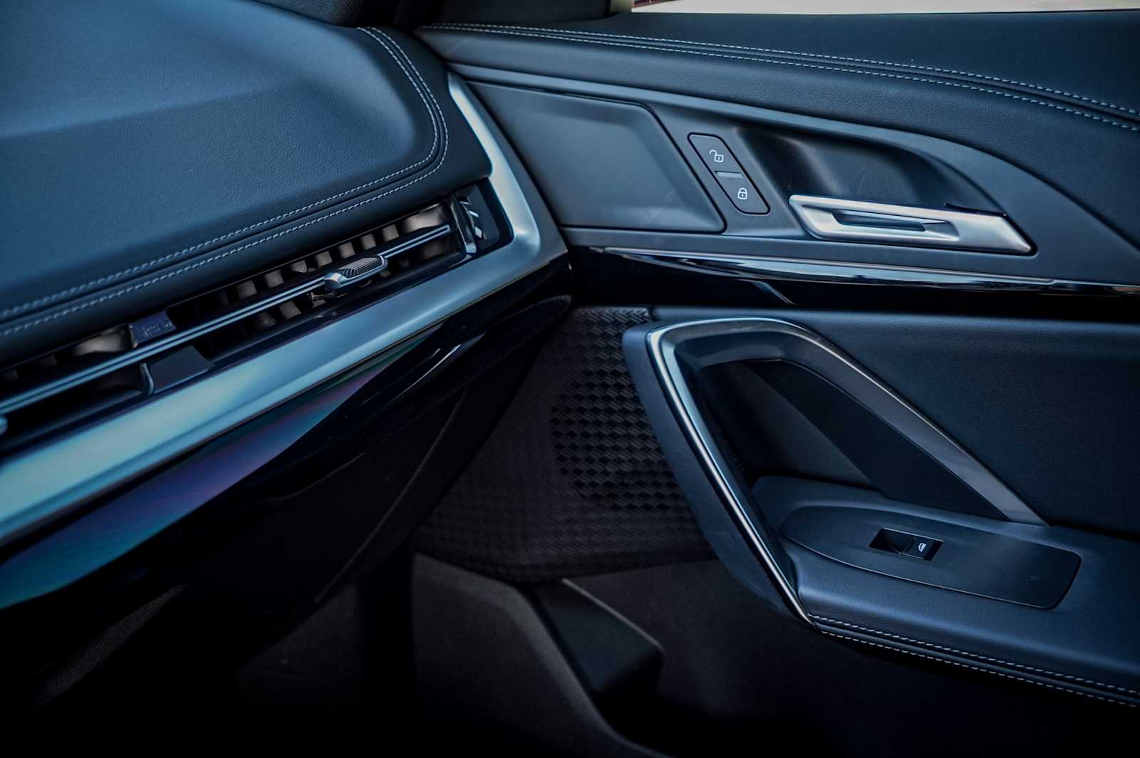 Thumbnail: 2024 BMW X1 - 23