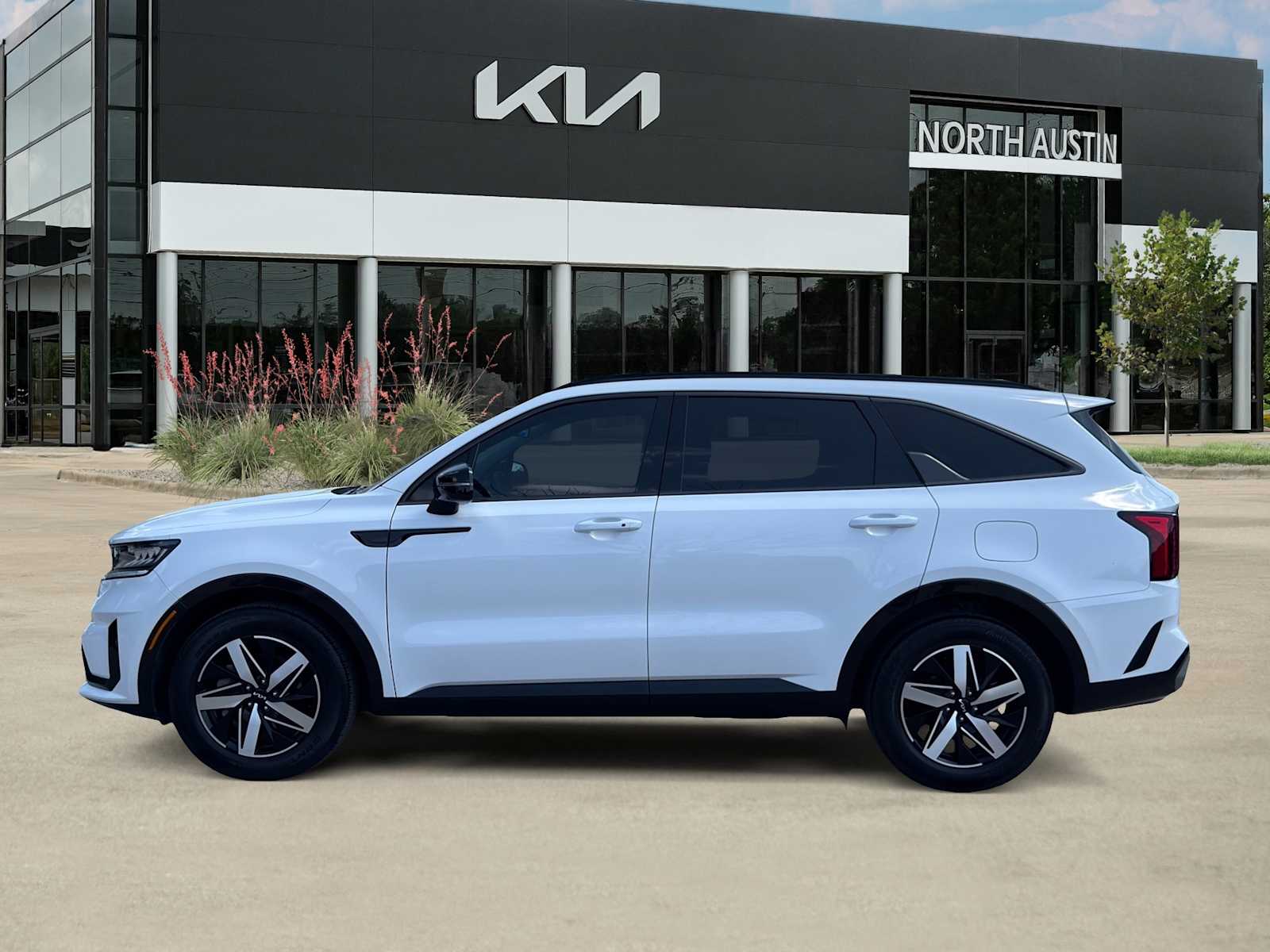 Thumbnail: 2023 Kia Sorento - 6